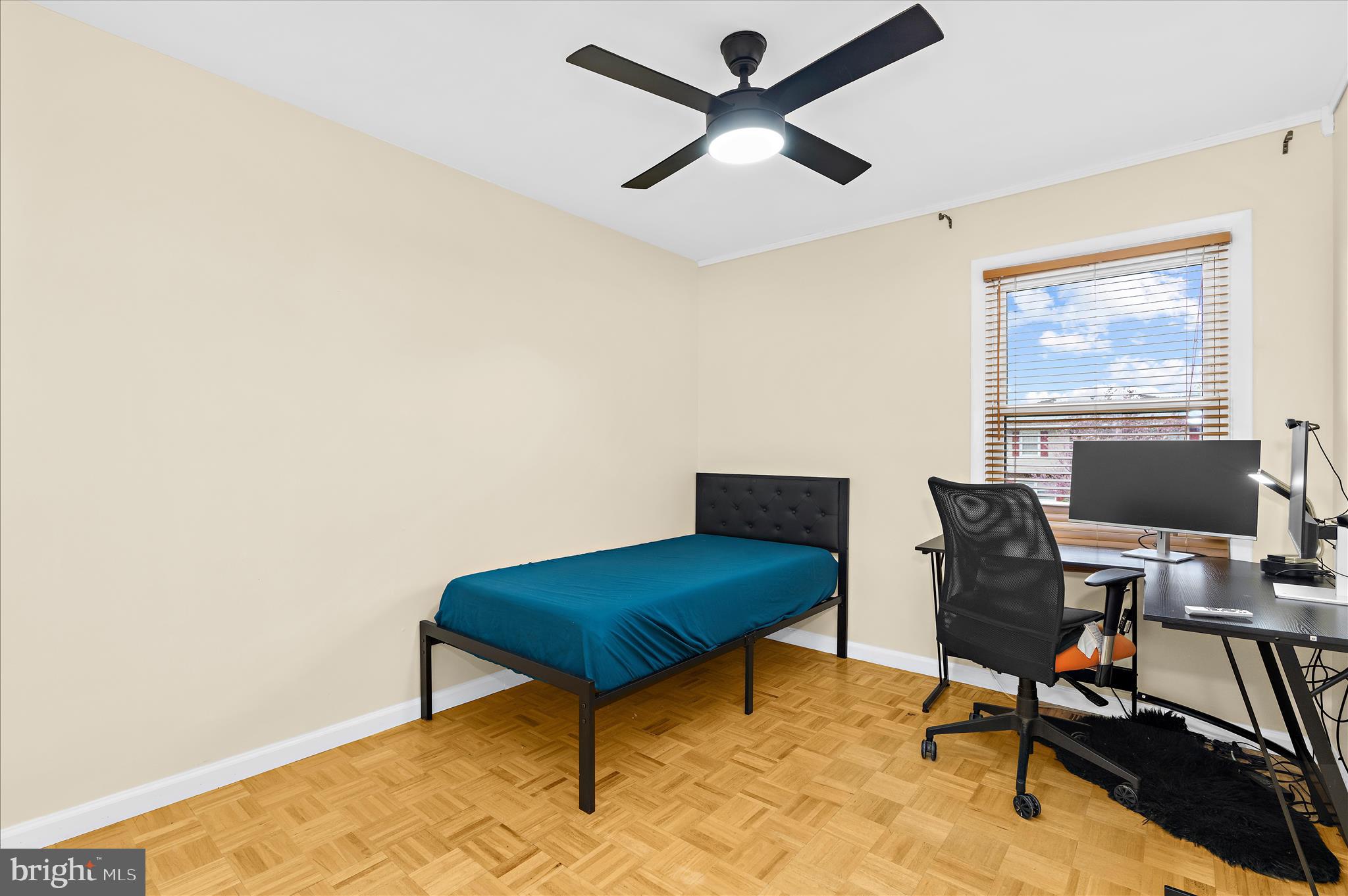 THE PROVINCES - Residential