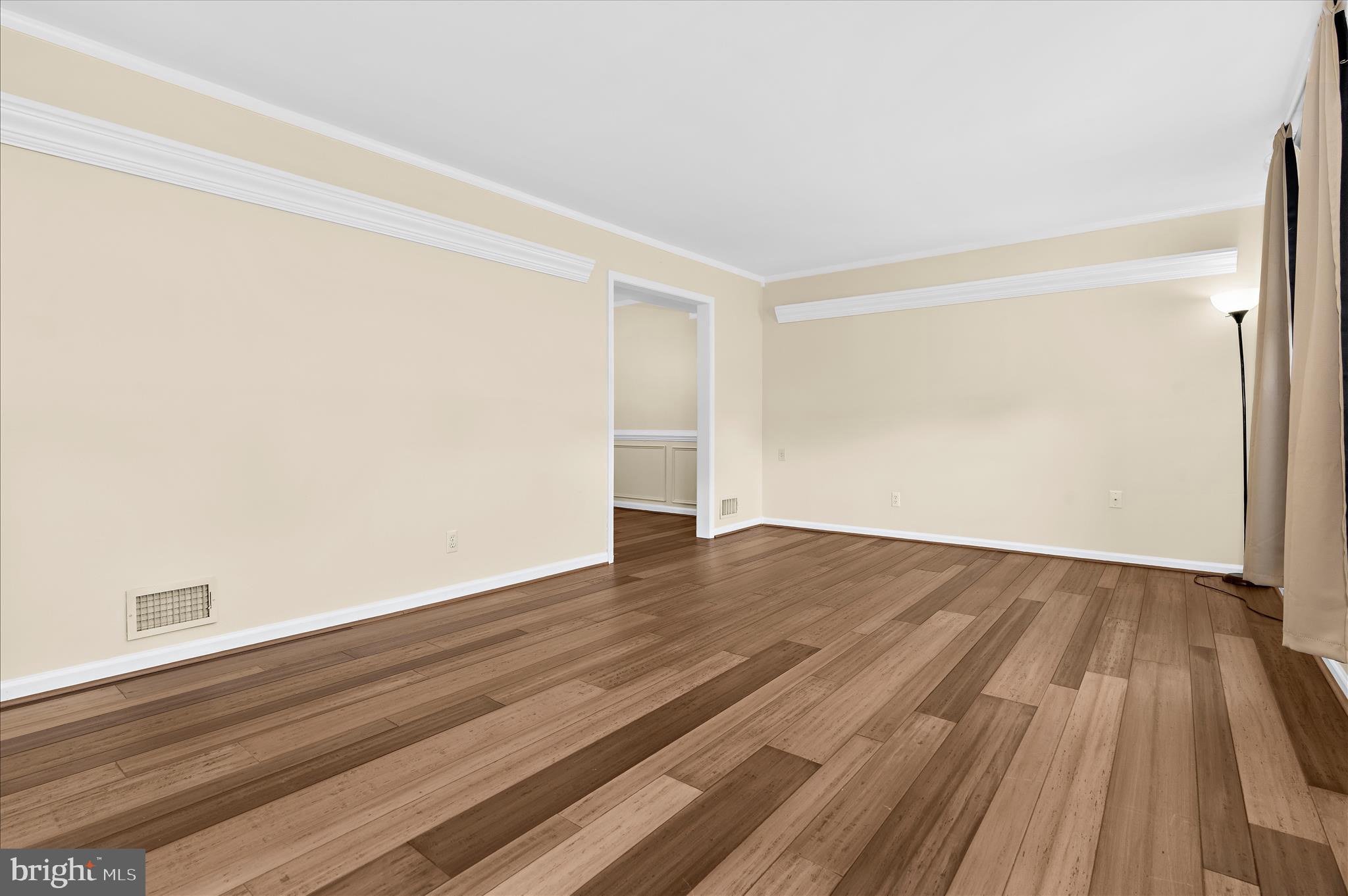 THE PROVINCES - Residential