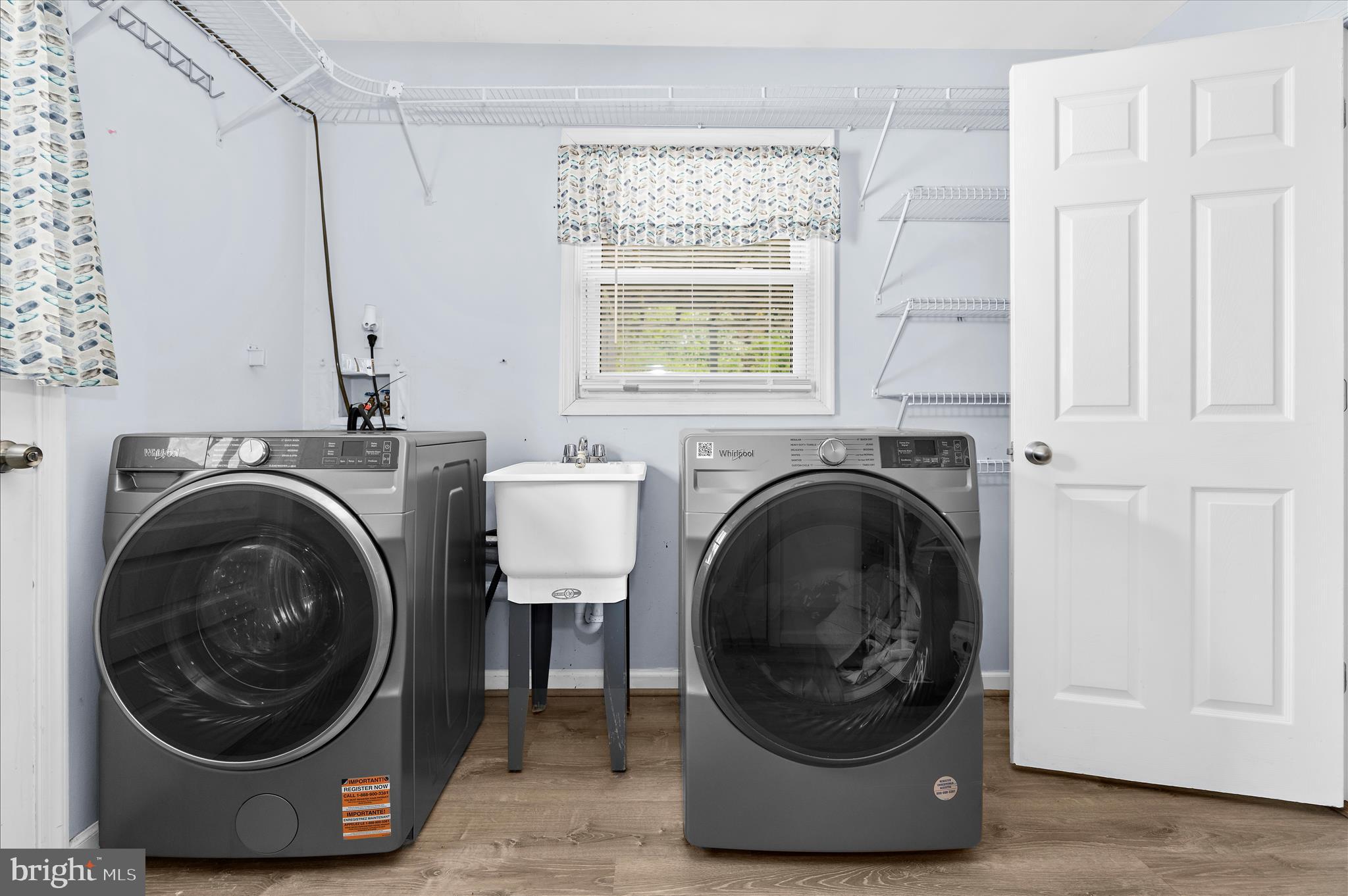 THE PROVINCES - Residential