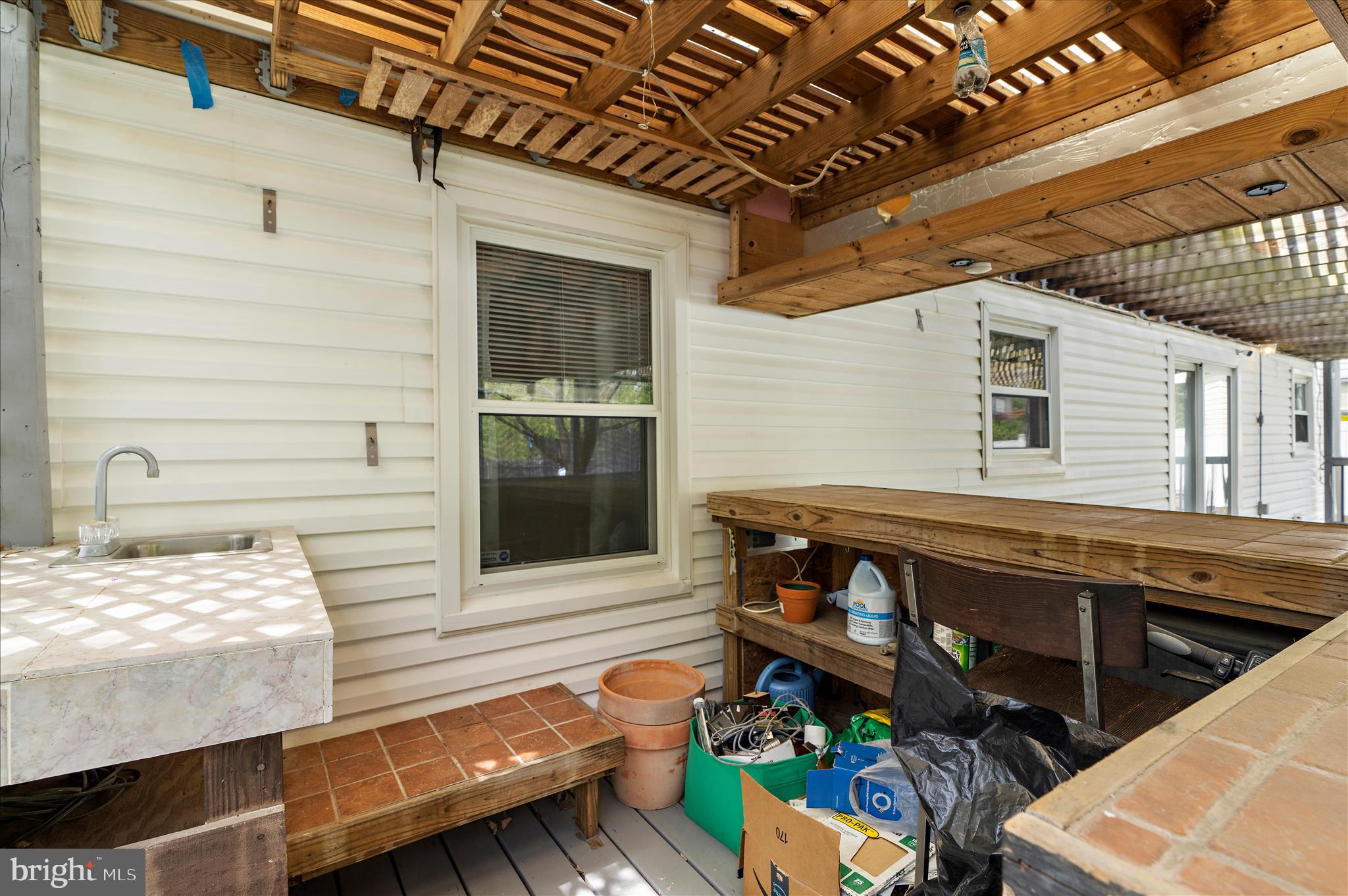 THE PROVINCES - Residential