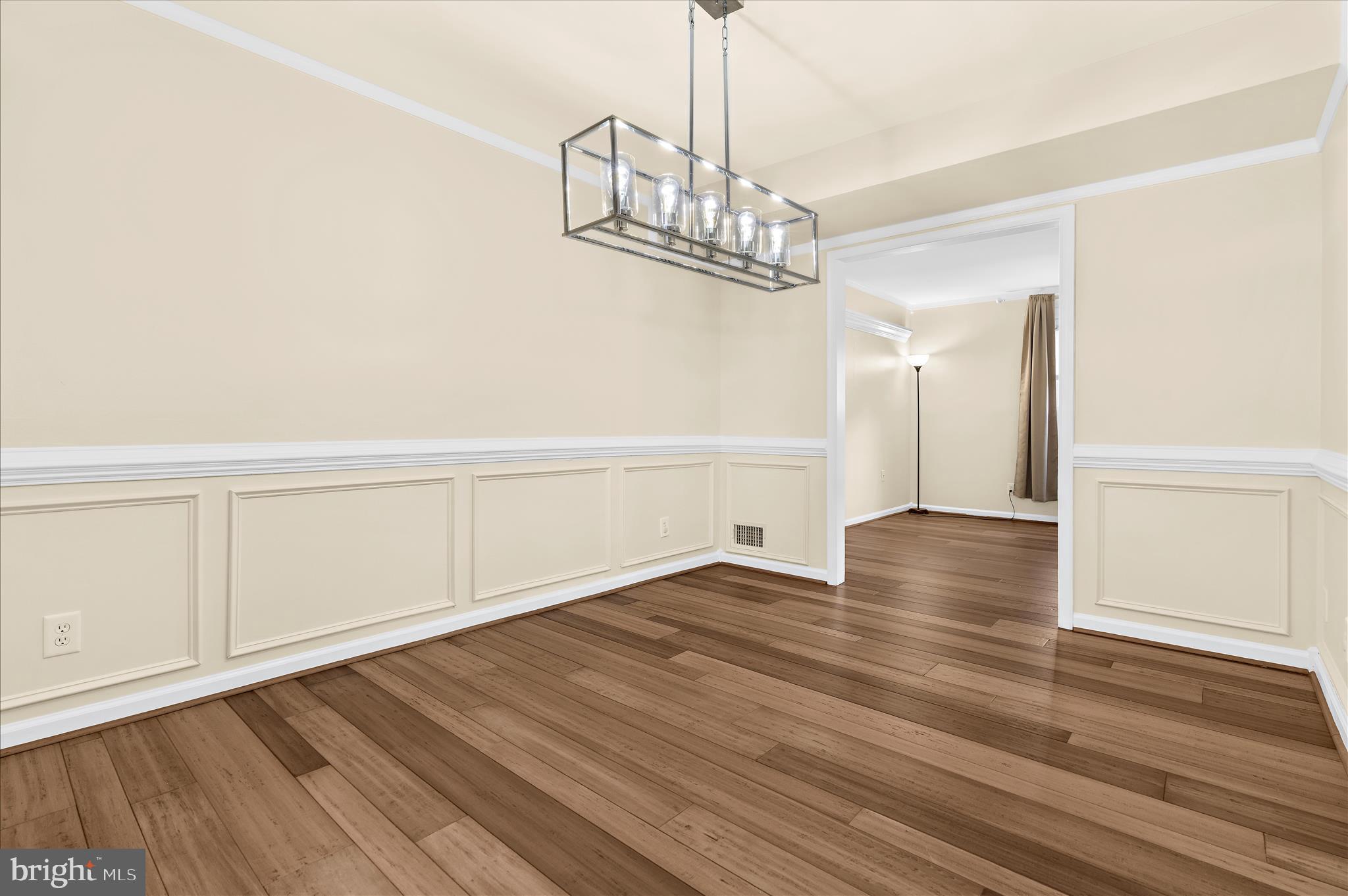 THE PROVINCES - Residential