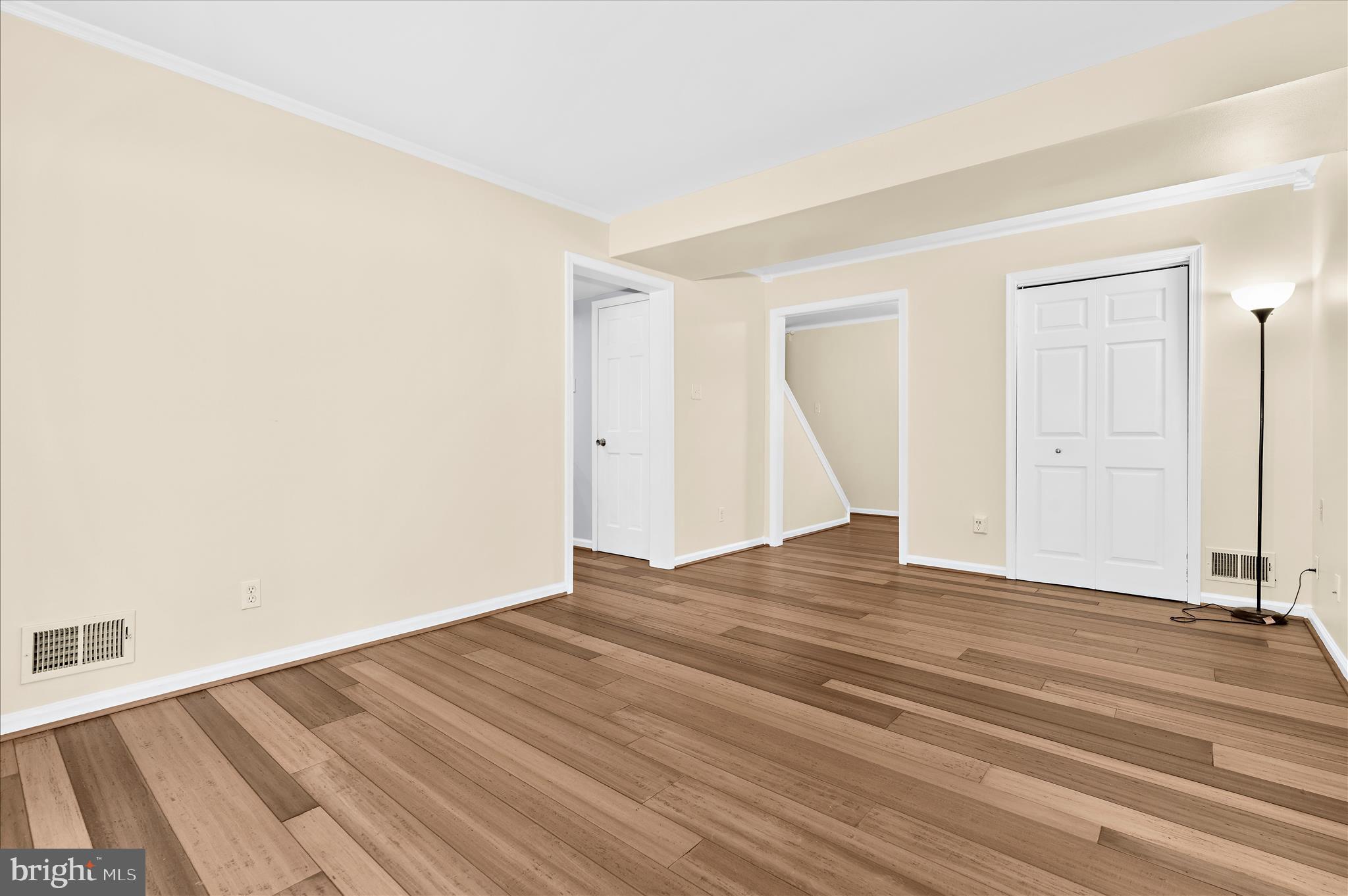 THE PROVINCES - Residential