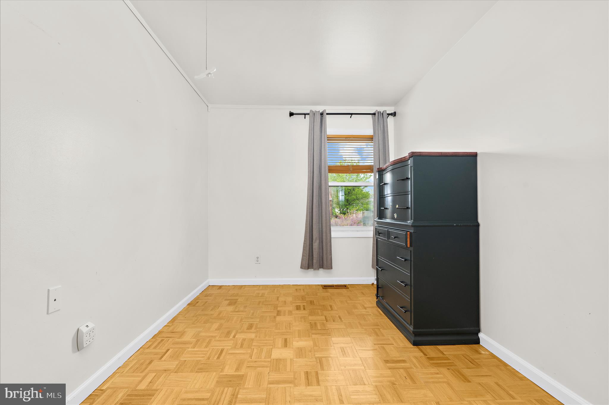 THE PROVINCES - Residential