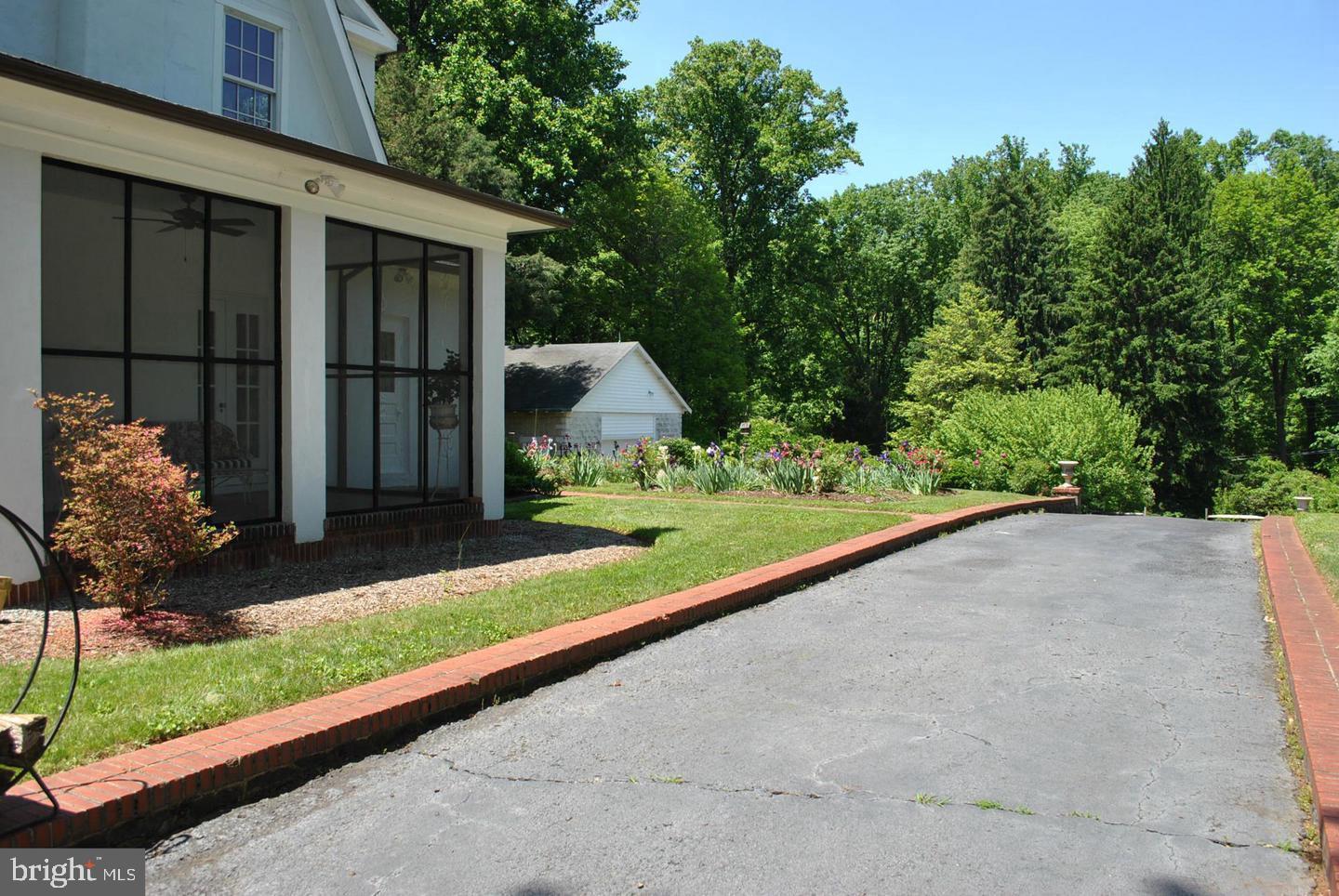 KINGSVILLE - Residential Lease