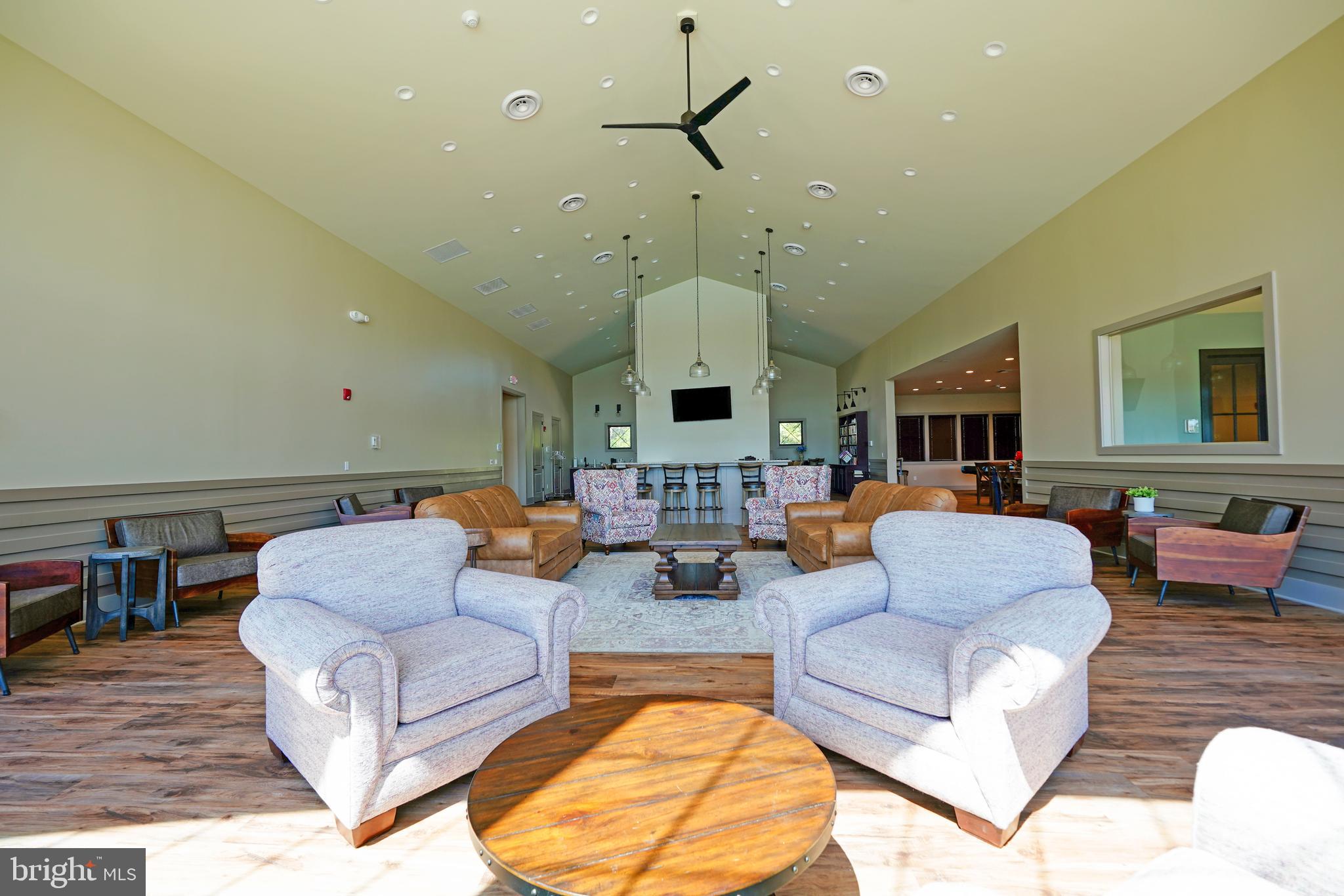 THE VINES OF SANDHILL - Residential