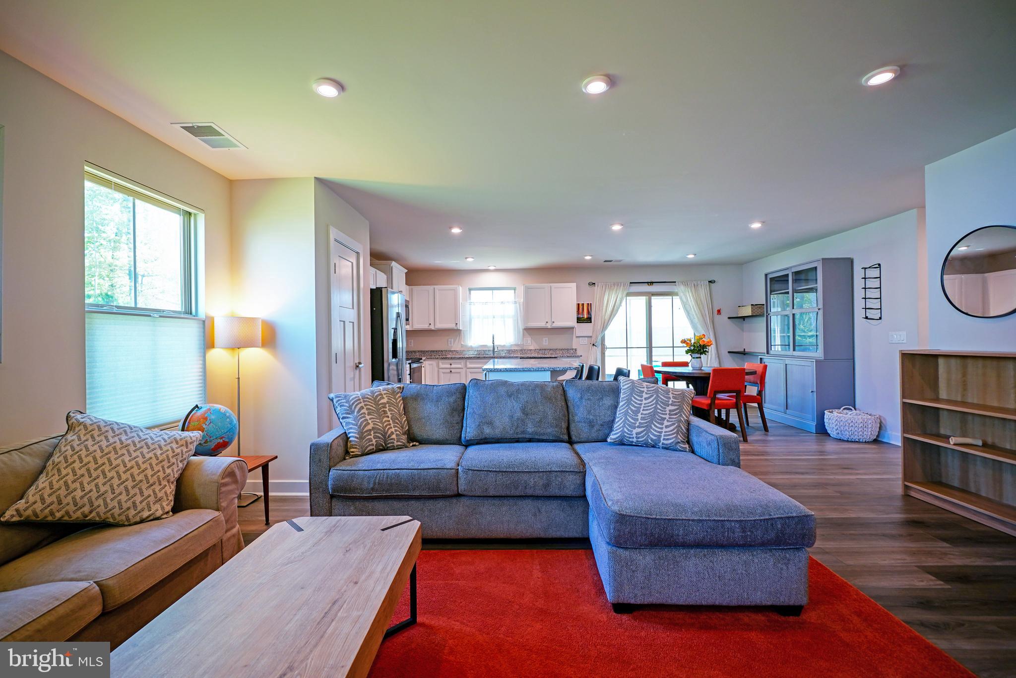 THE VINES OF SANDHILL - Residential
