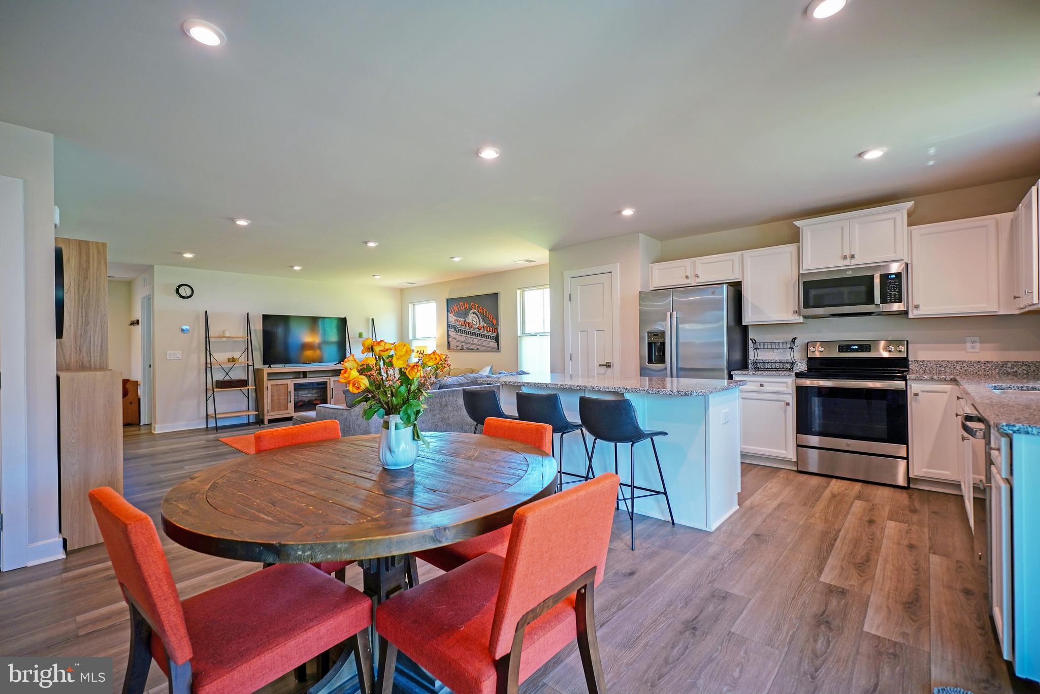 THE VINES OF SANDHILL - Residential