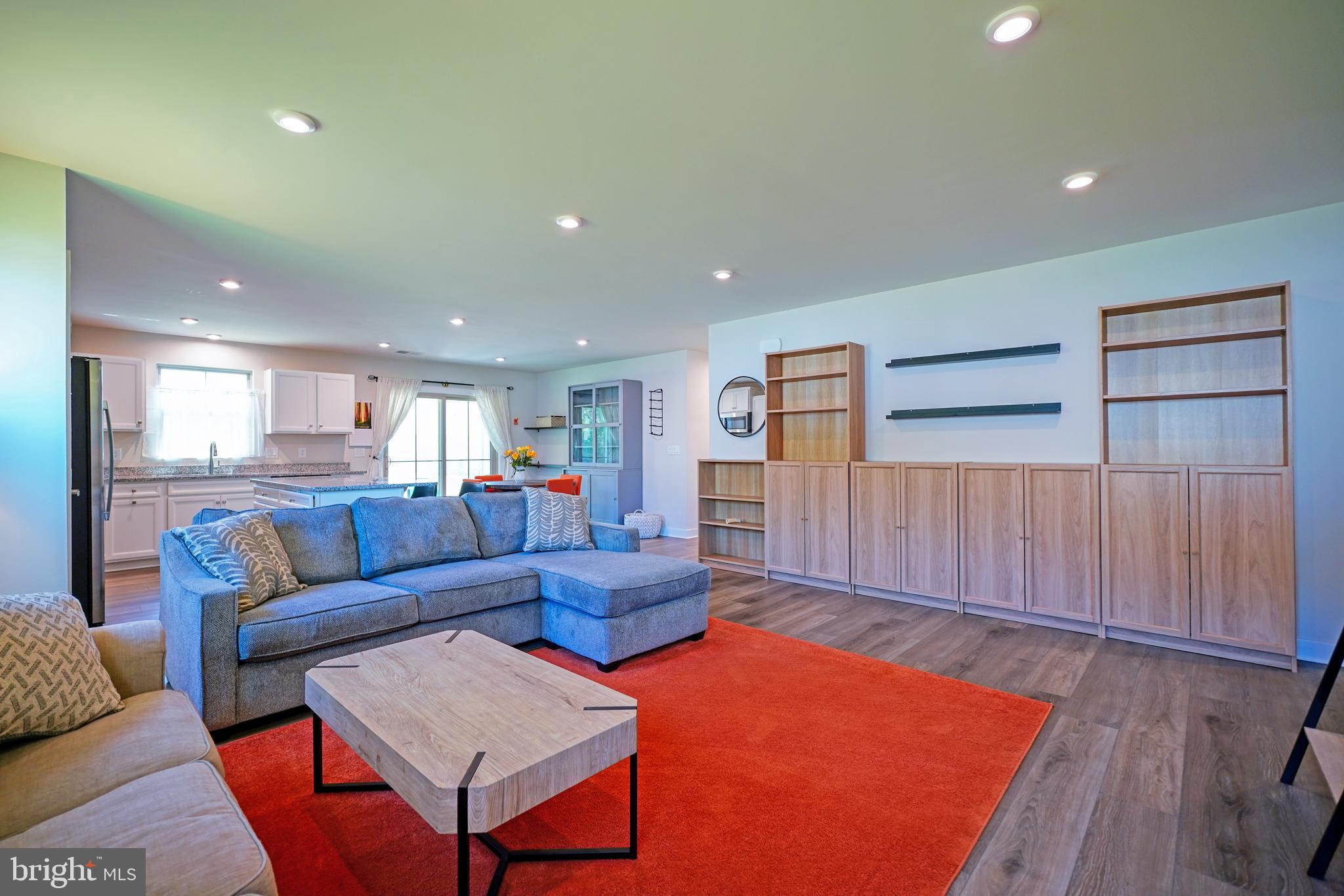 THE VINES OF SANDHILL - Residential