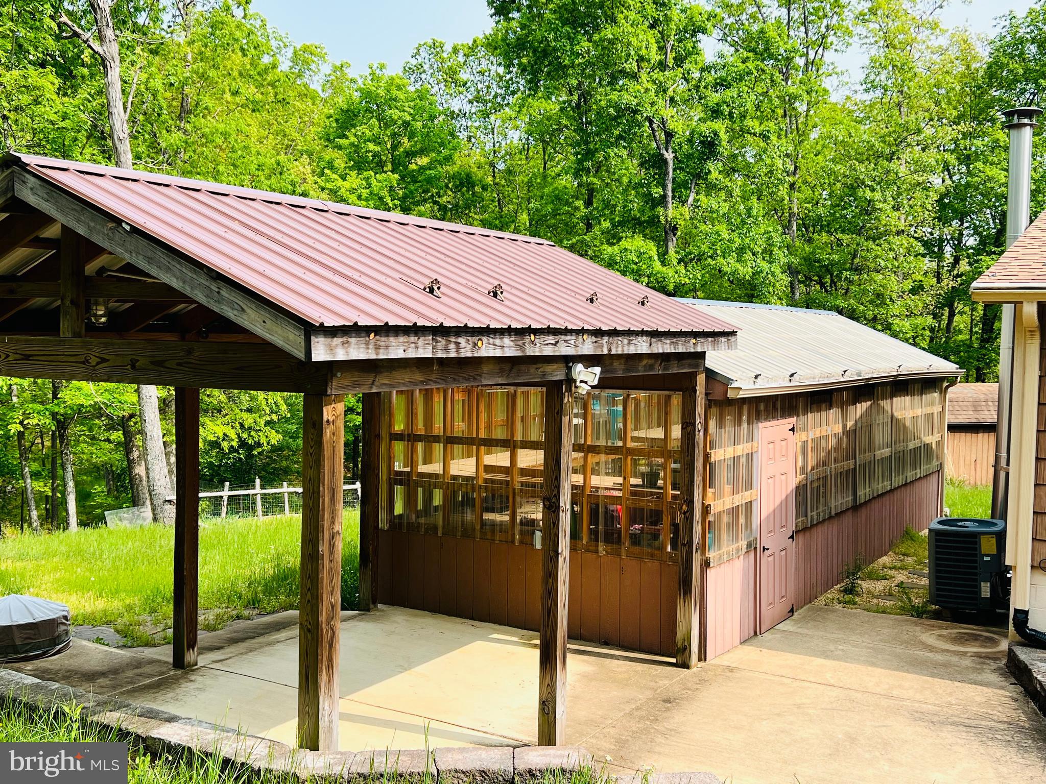 SALEM VIEW - Residential