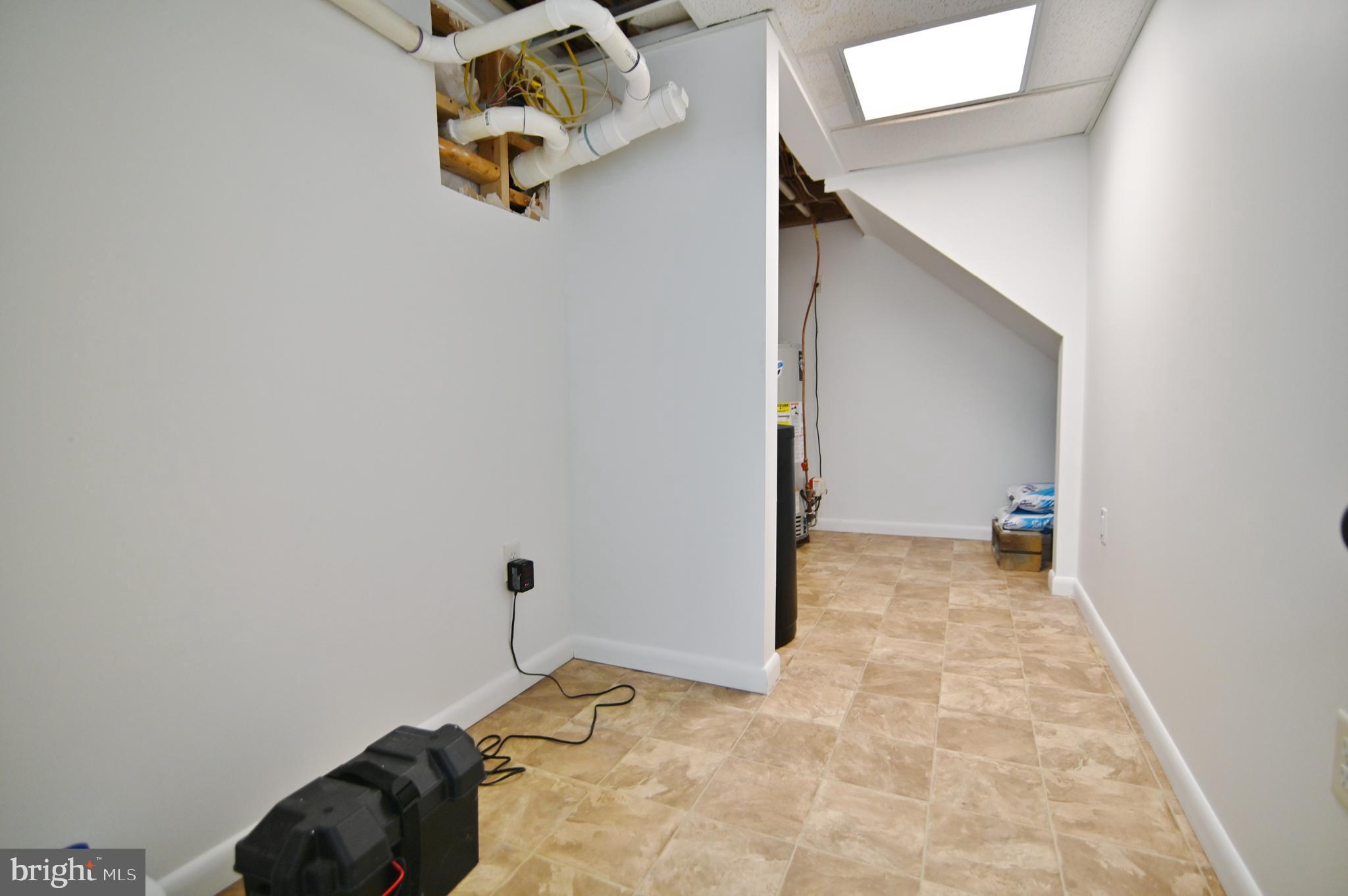 MADISON VILLAGE - Residential