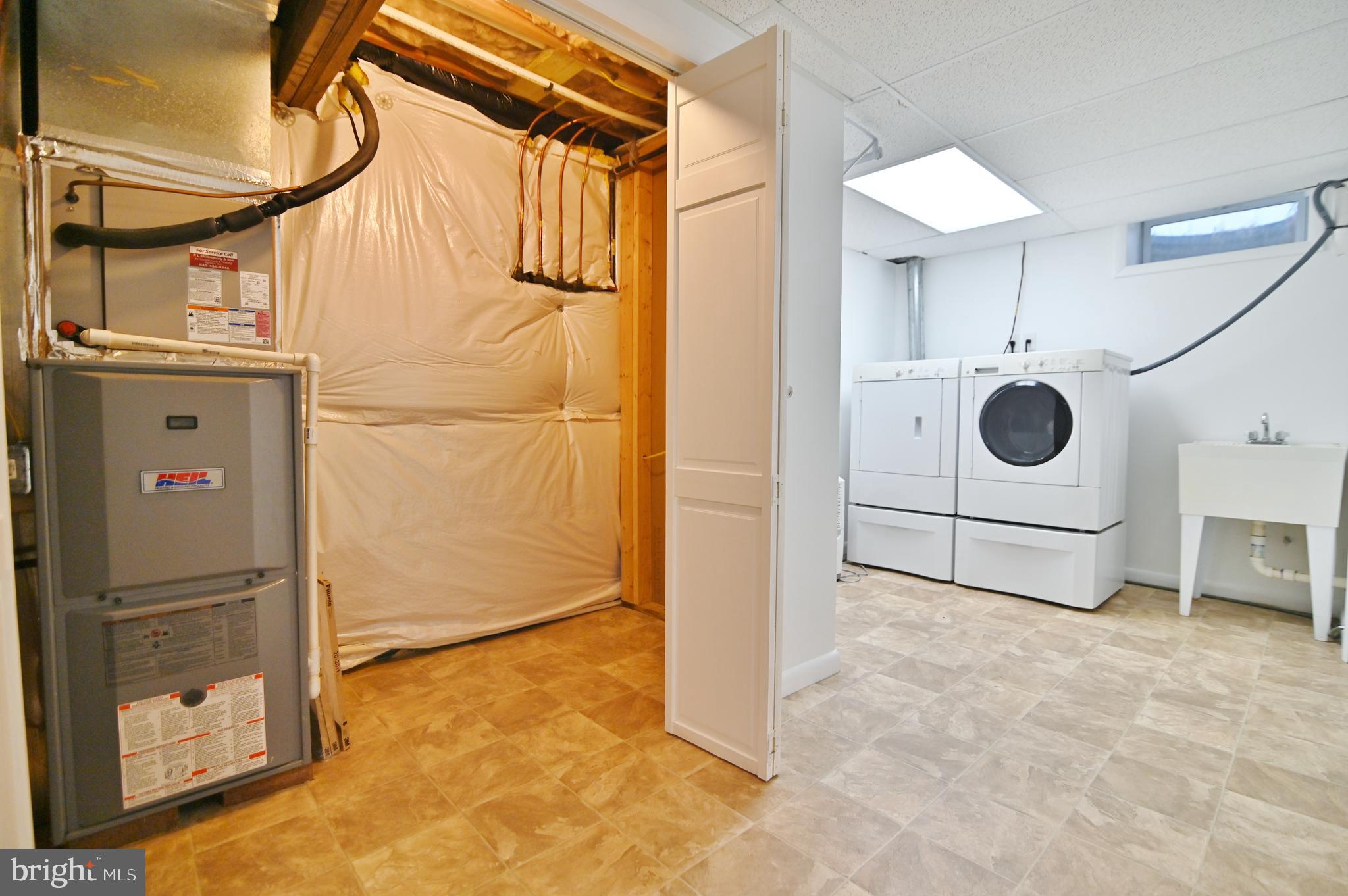 MADISON VILLAGE - Residential