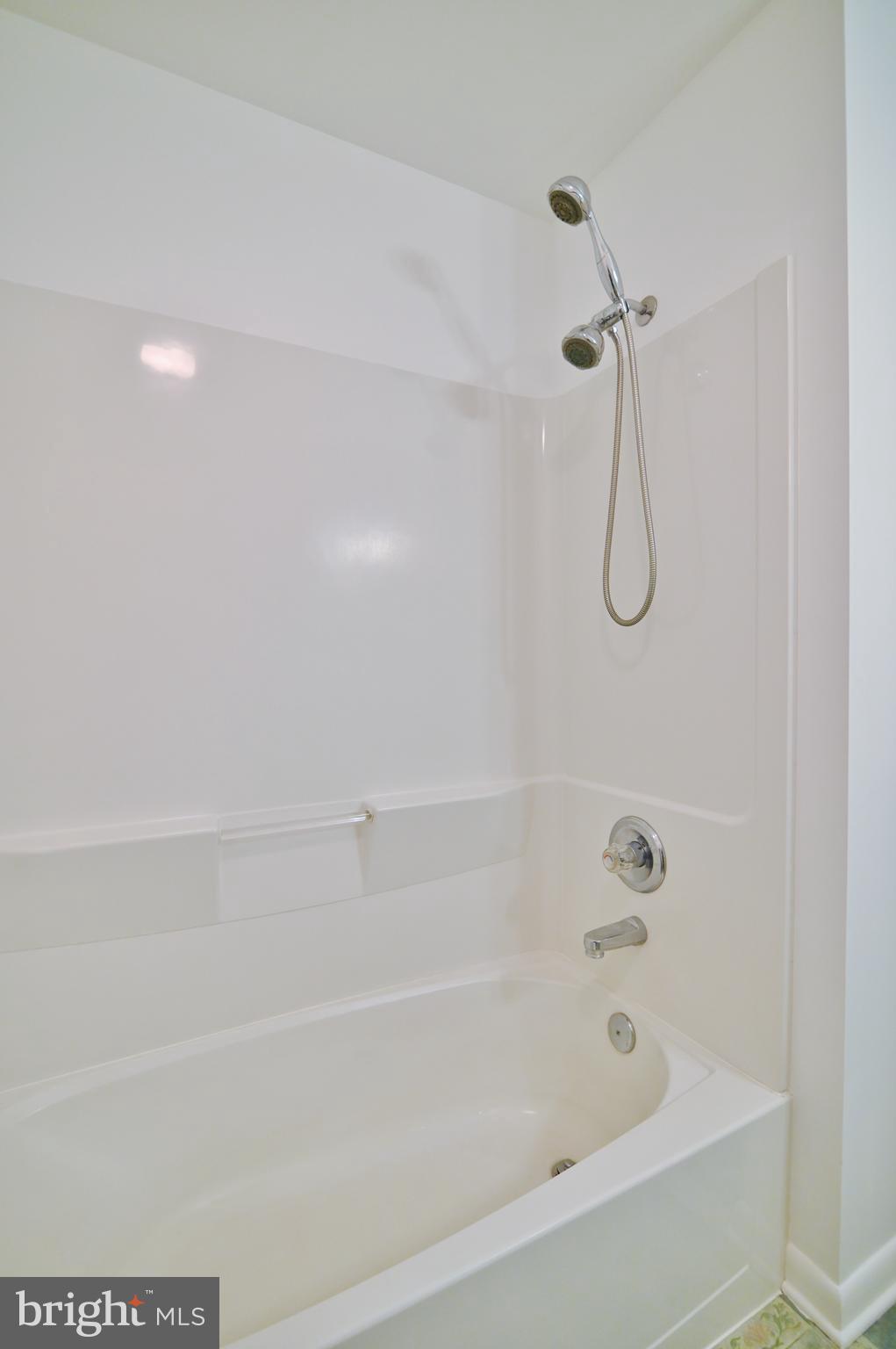 MADISON VILLAGE - Residential