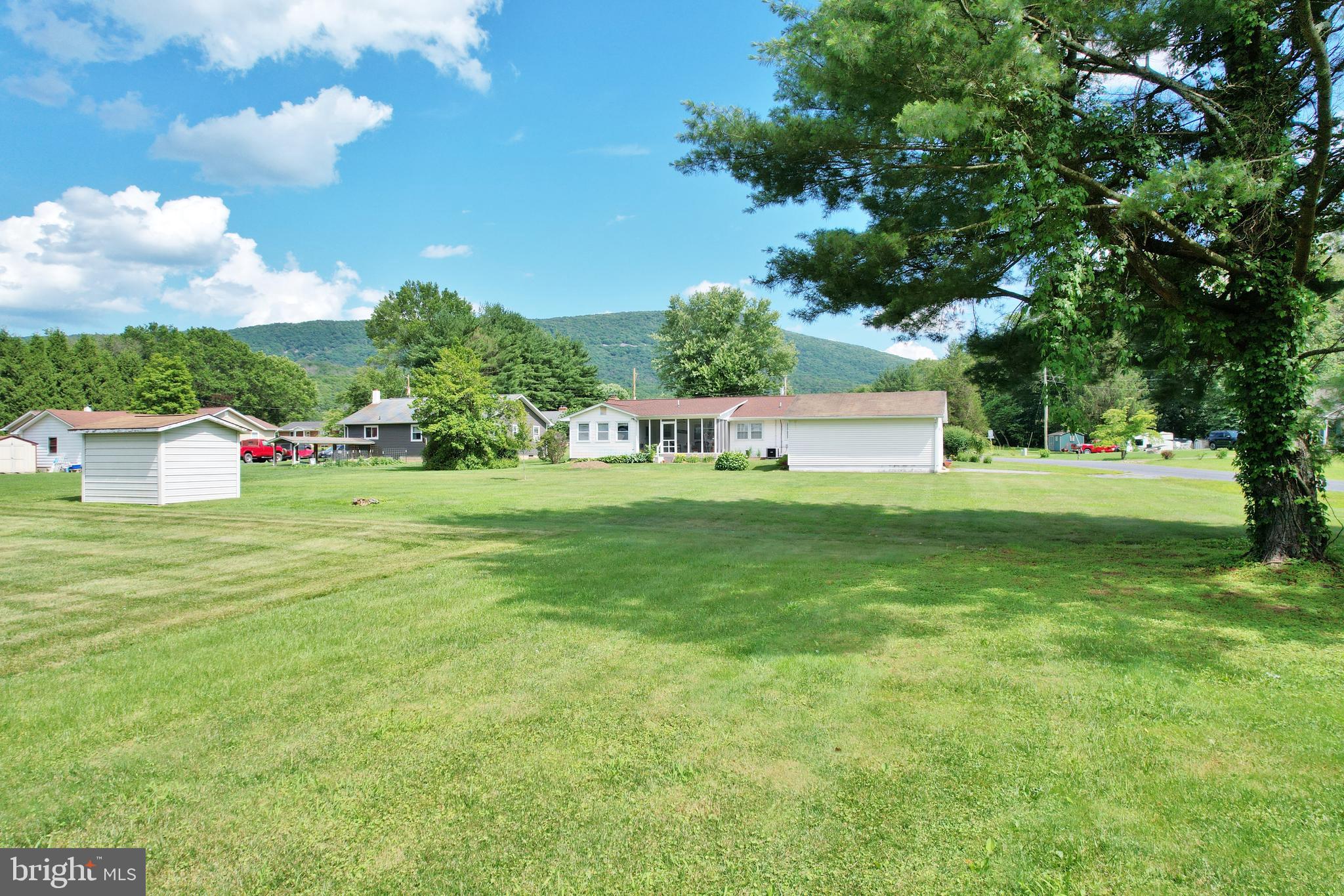 MADISON VILLAGE - Residential