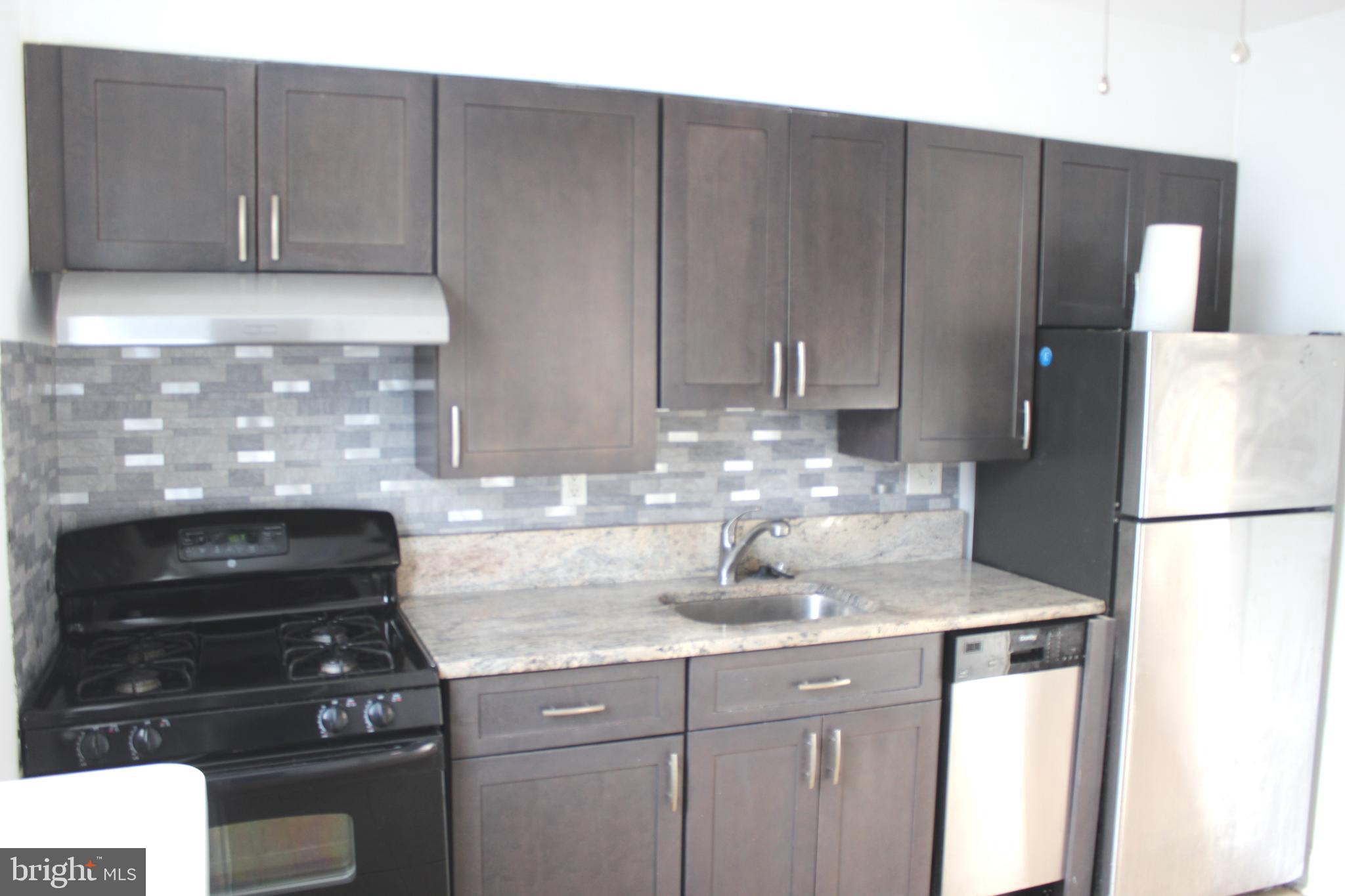 CRESCENTVILLE - Residential