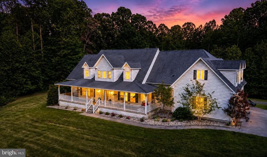 5 Bedroom. 4.5 Bathroom. 10 Acres. Pool. Privacy.

Professional photos coming soon — you're not going to want to miss this one.