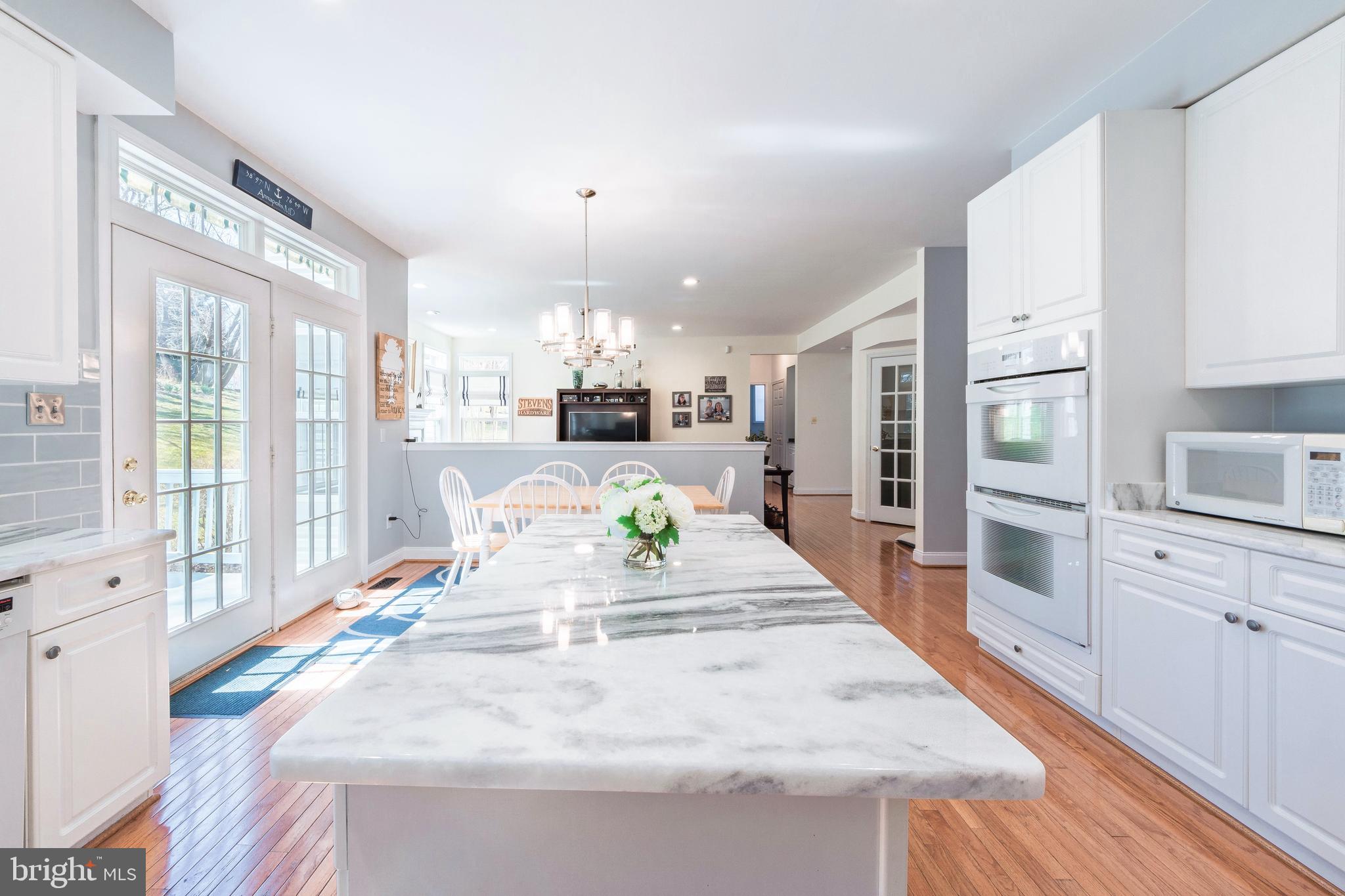 SEVERN MANOR - Residential