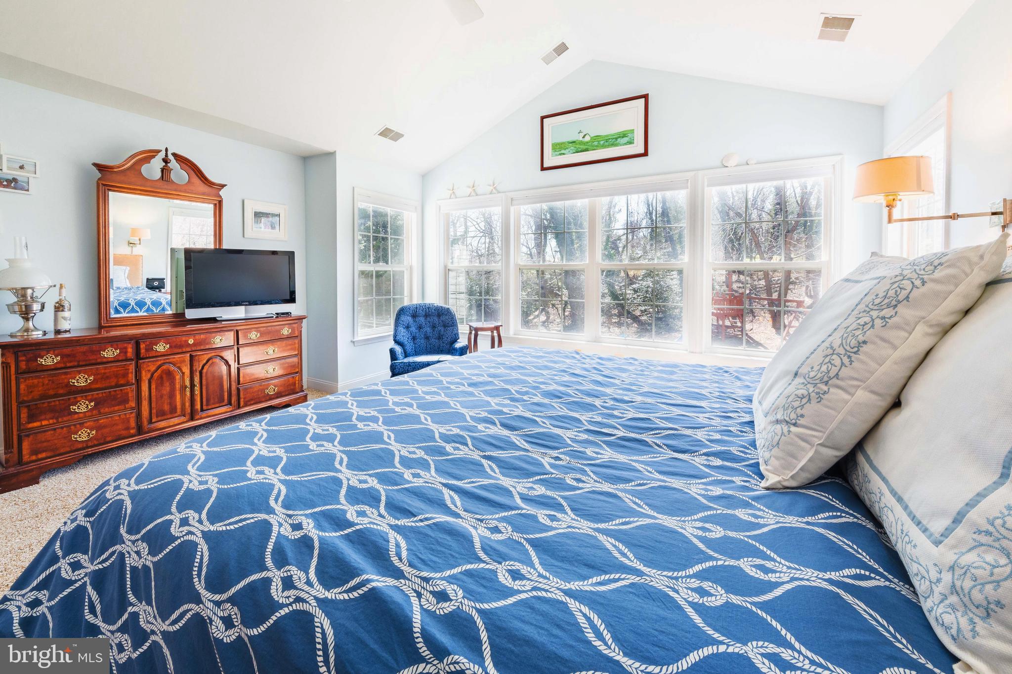 SEVERN MANOR - Residential