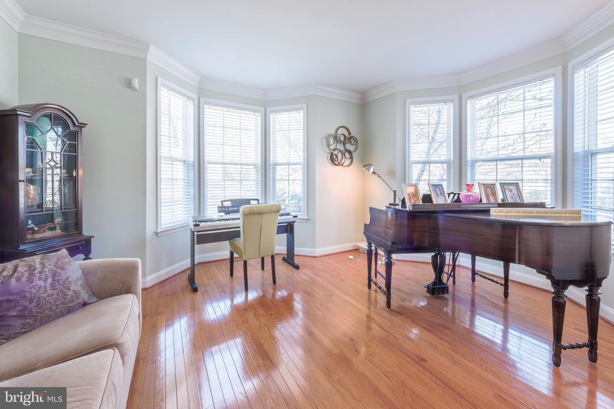 SEVERN MANOR - Residential