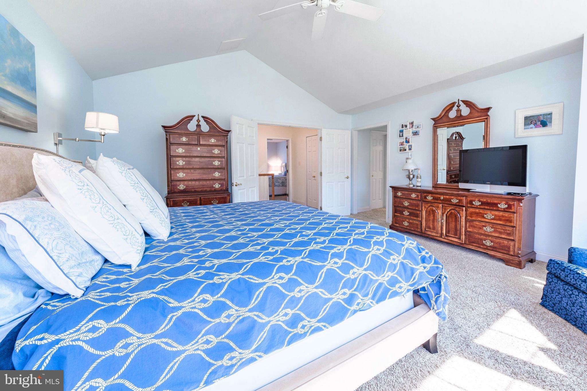 SEVERN MANOR - Residential