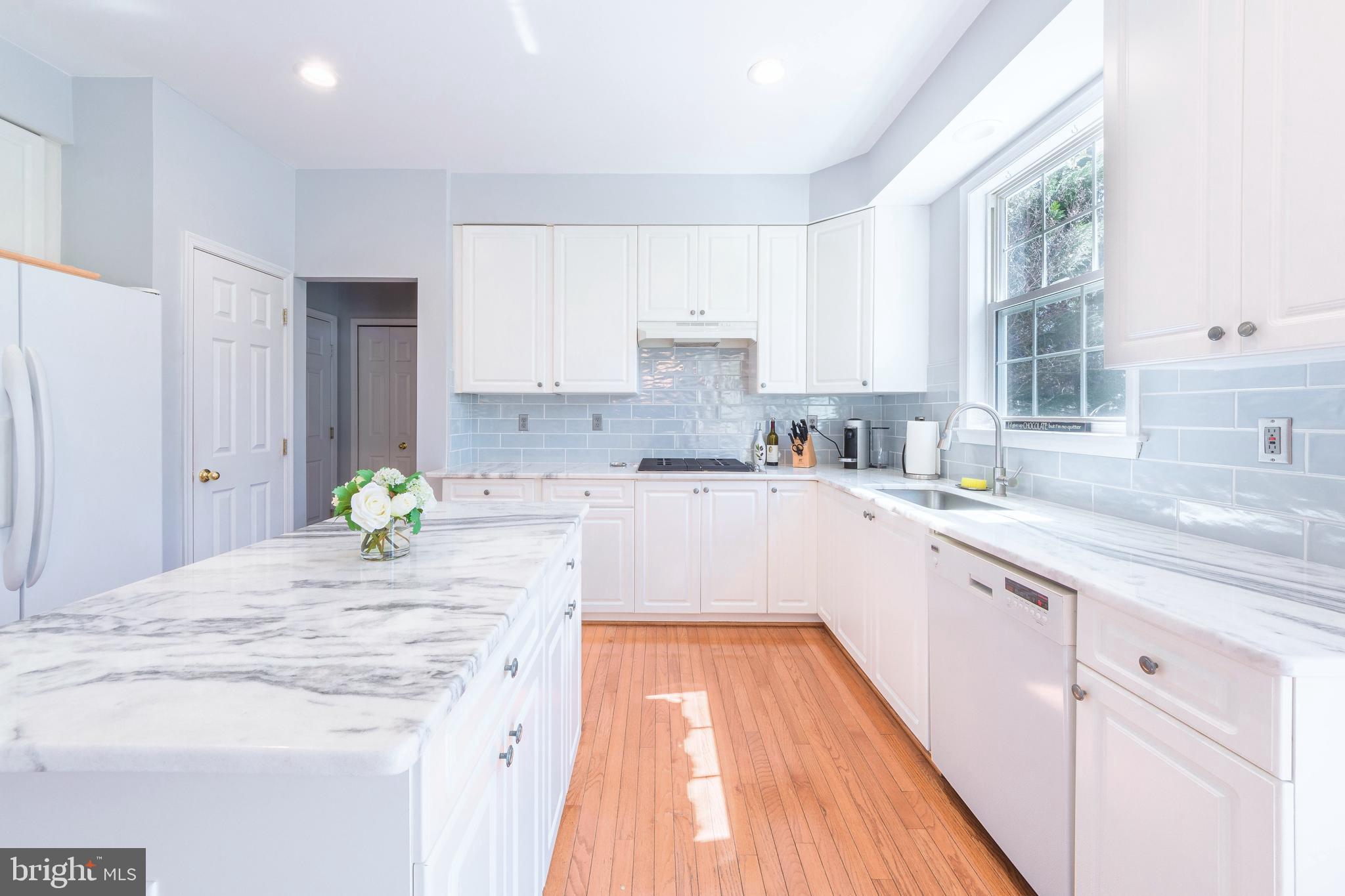 SEVERN MANOR - Residential