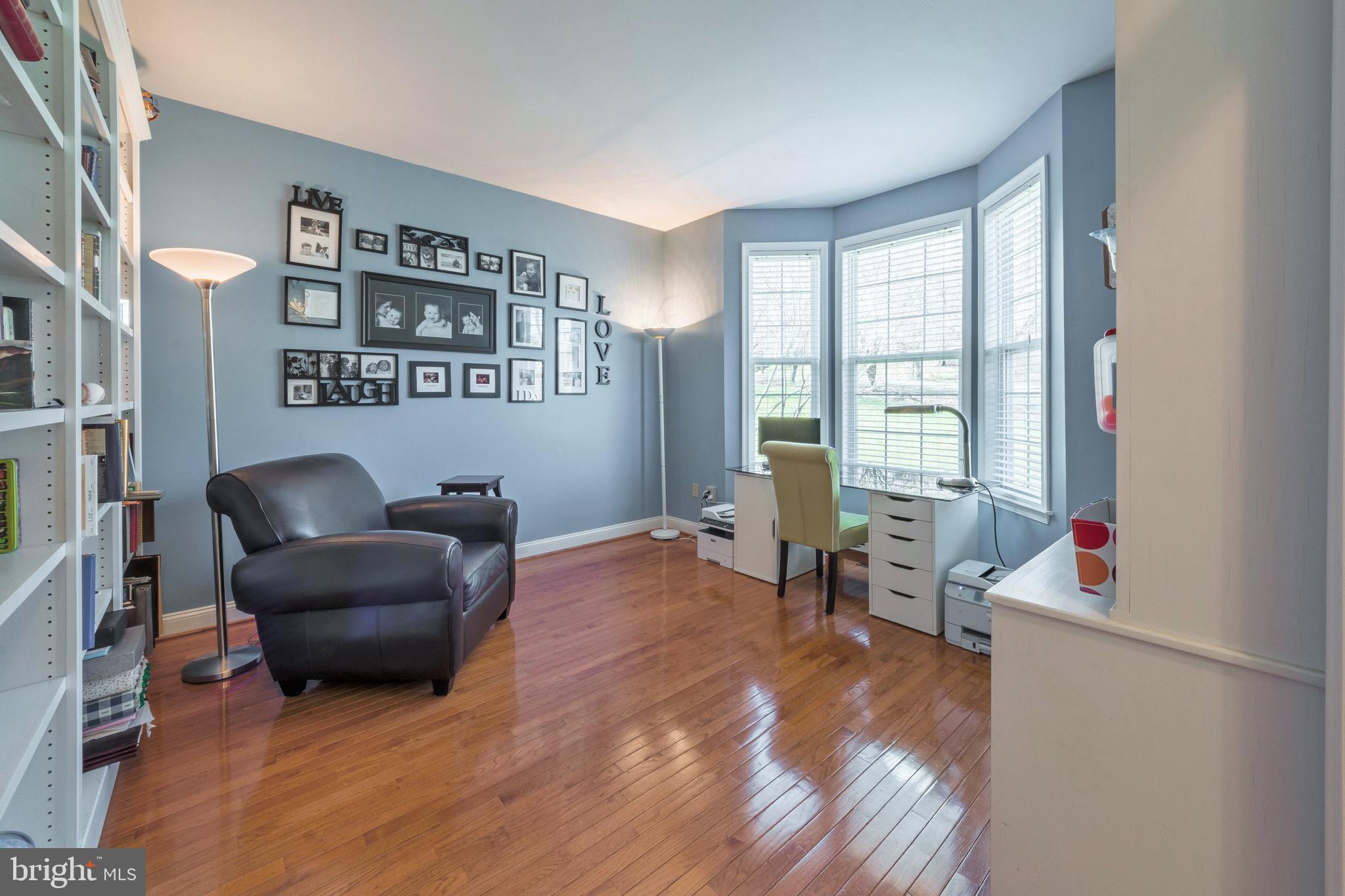 SEVERN MANOR - Residential