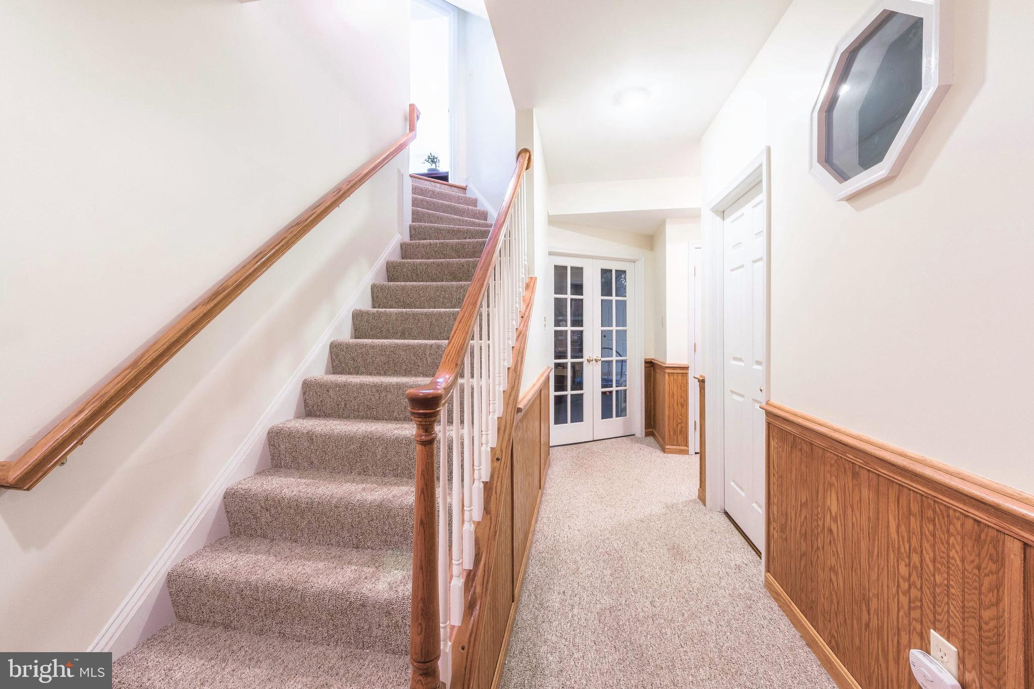 SEVERN MANOR - Residential