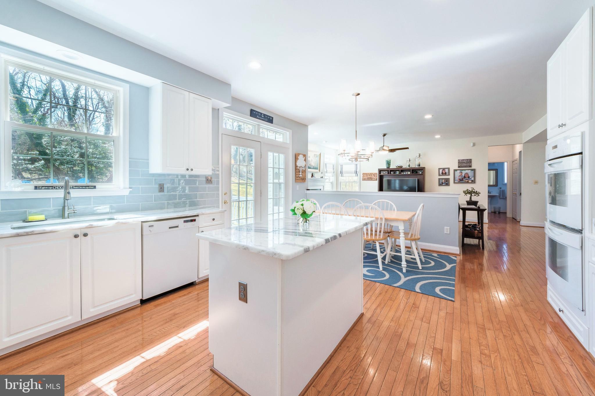 SEVERN MANOR - Residential