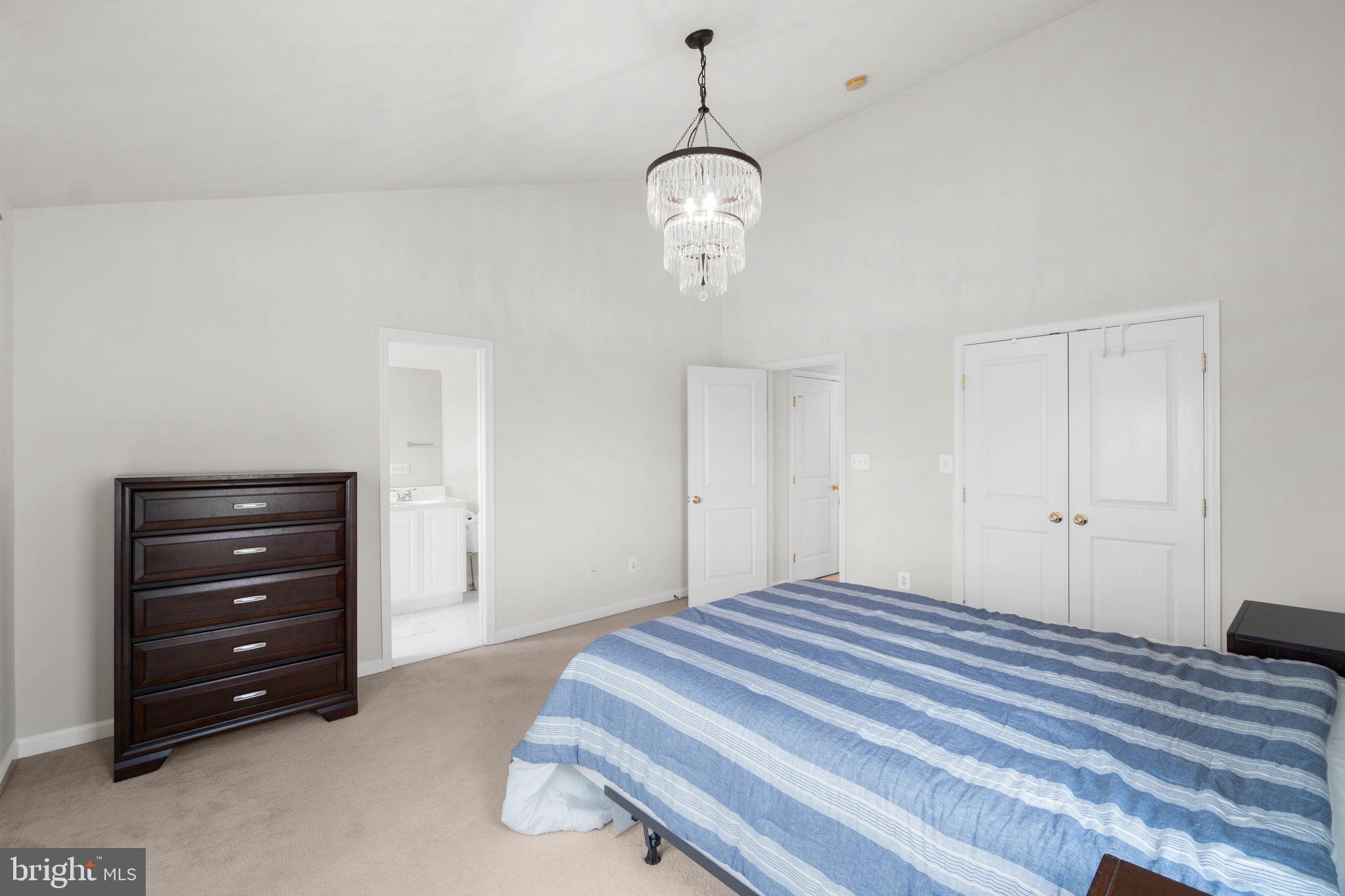 PEMBROOKE/VICTORY LAKES - Residential