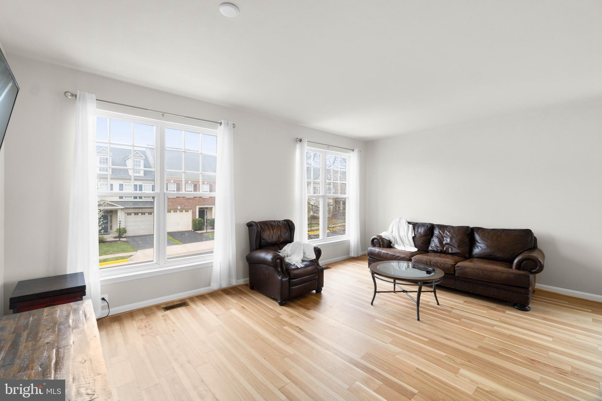 PEMBROOKE/VICTORY LAKES - Residential