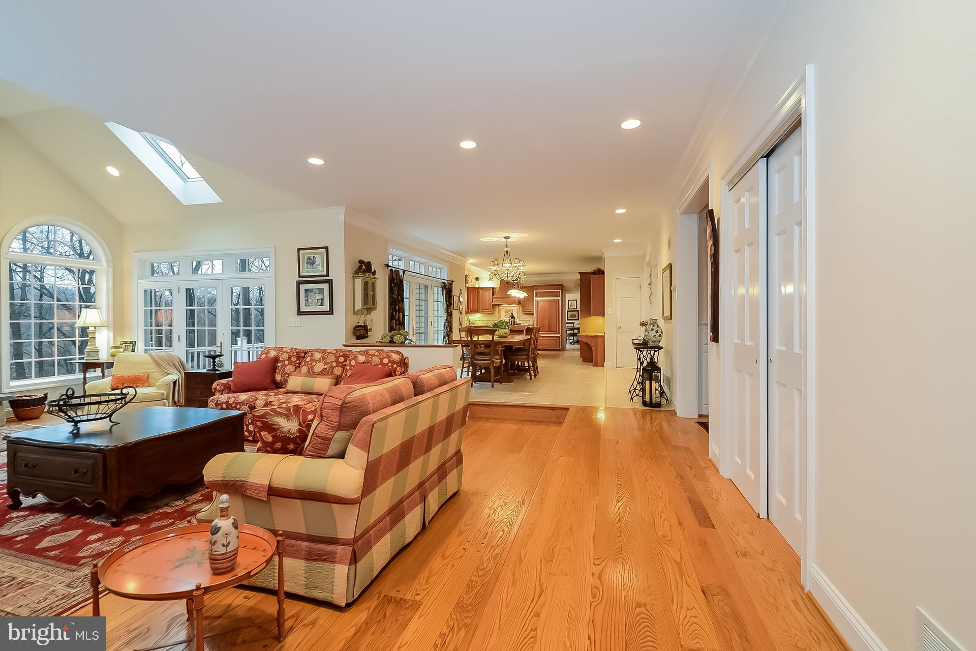 DOUGLASS LANE - Residential