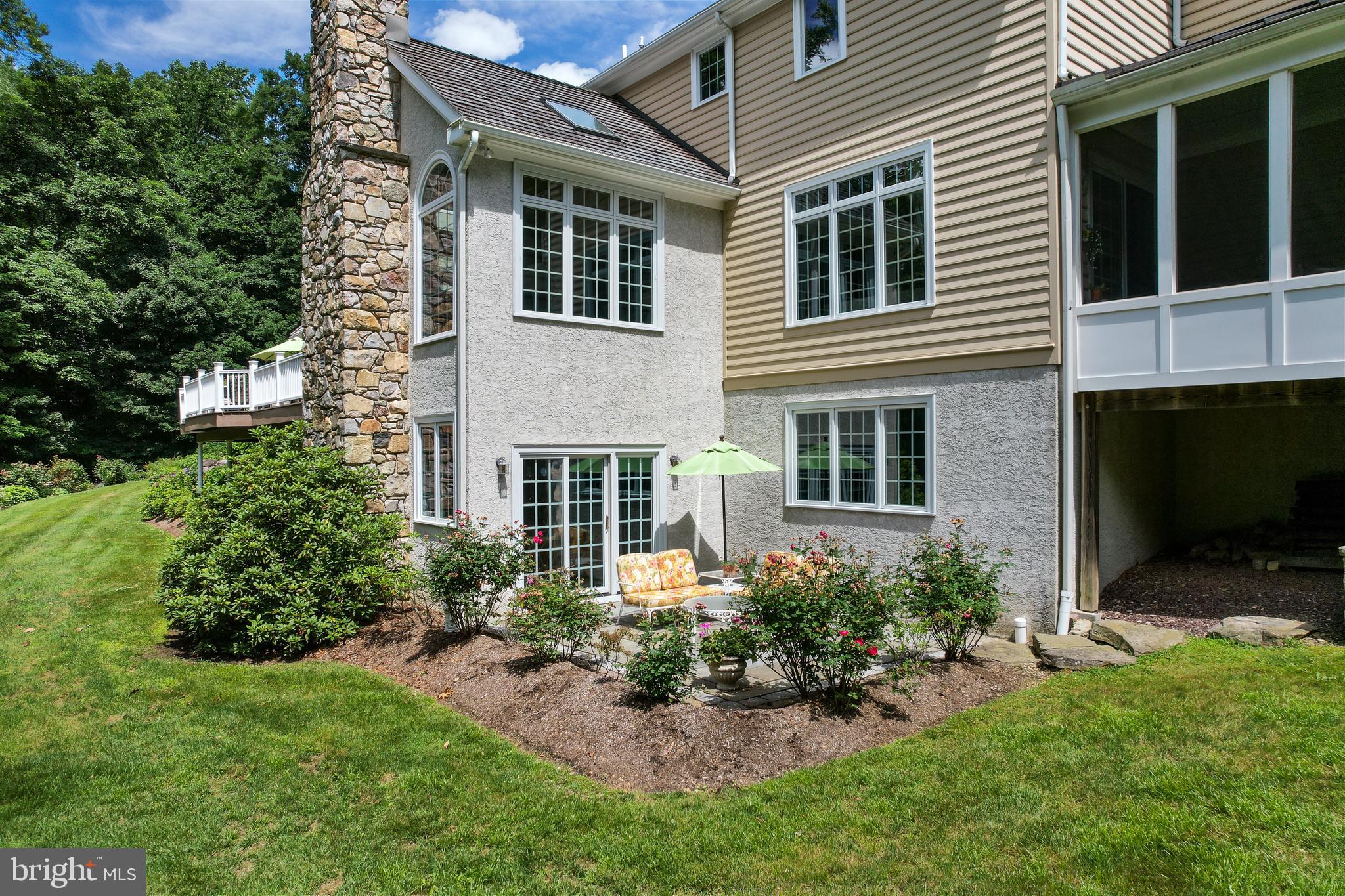 DOUGLASS LANE - Residential