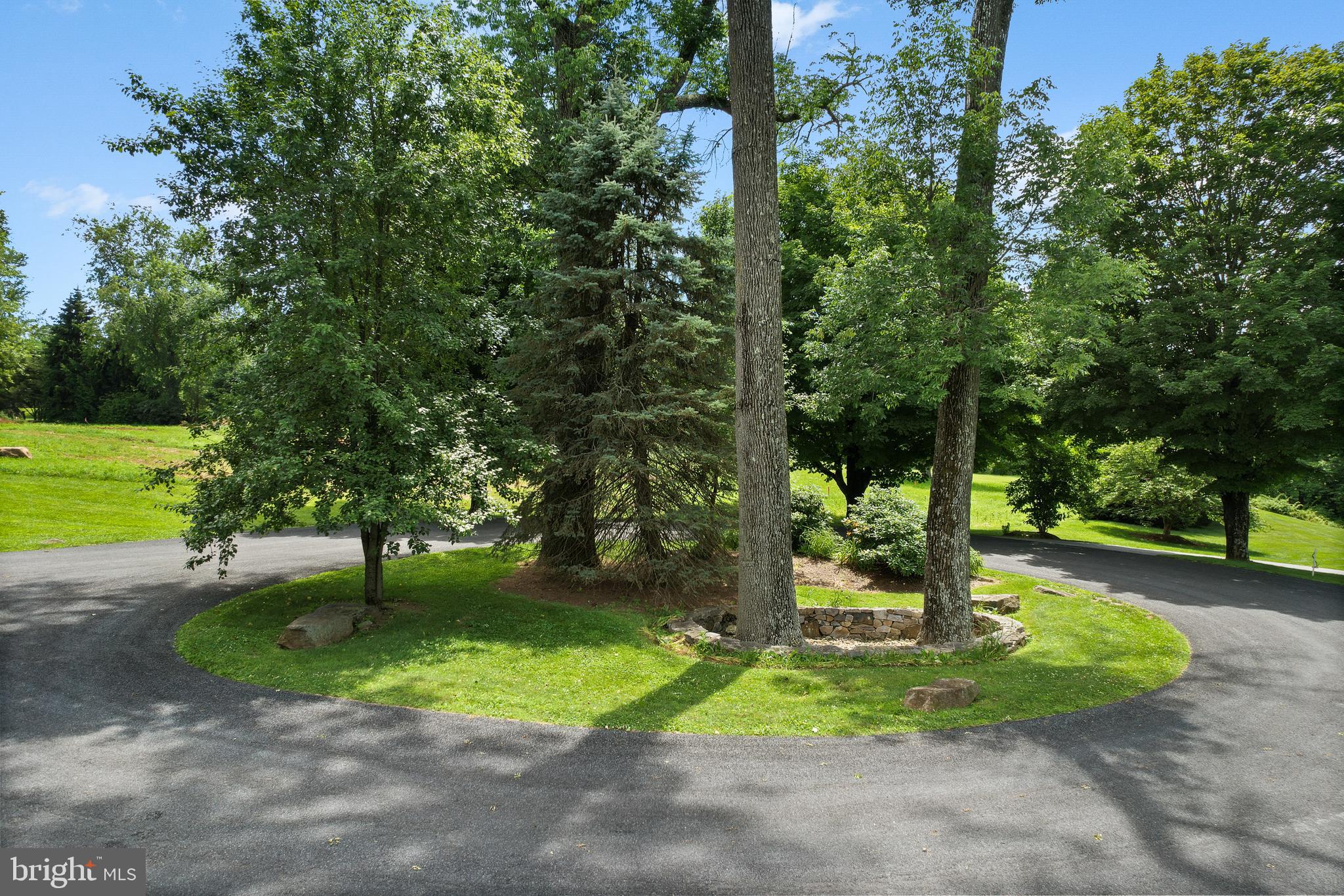 DOUGLASS LANE - Residential