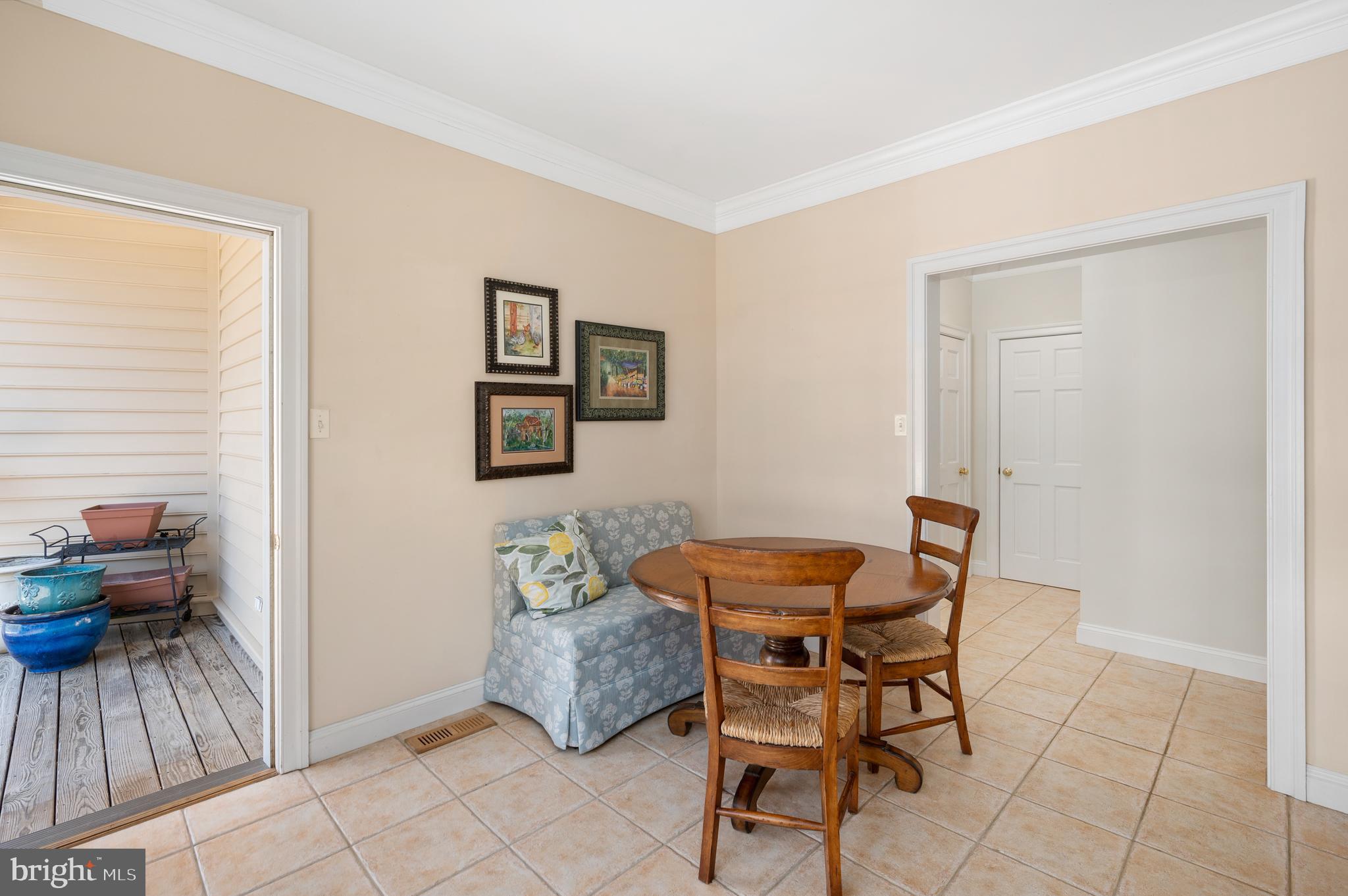 DOUGLASS LANE - Residential