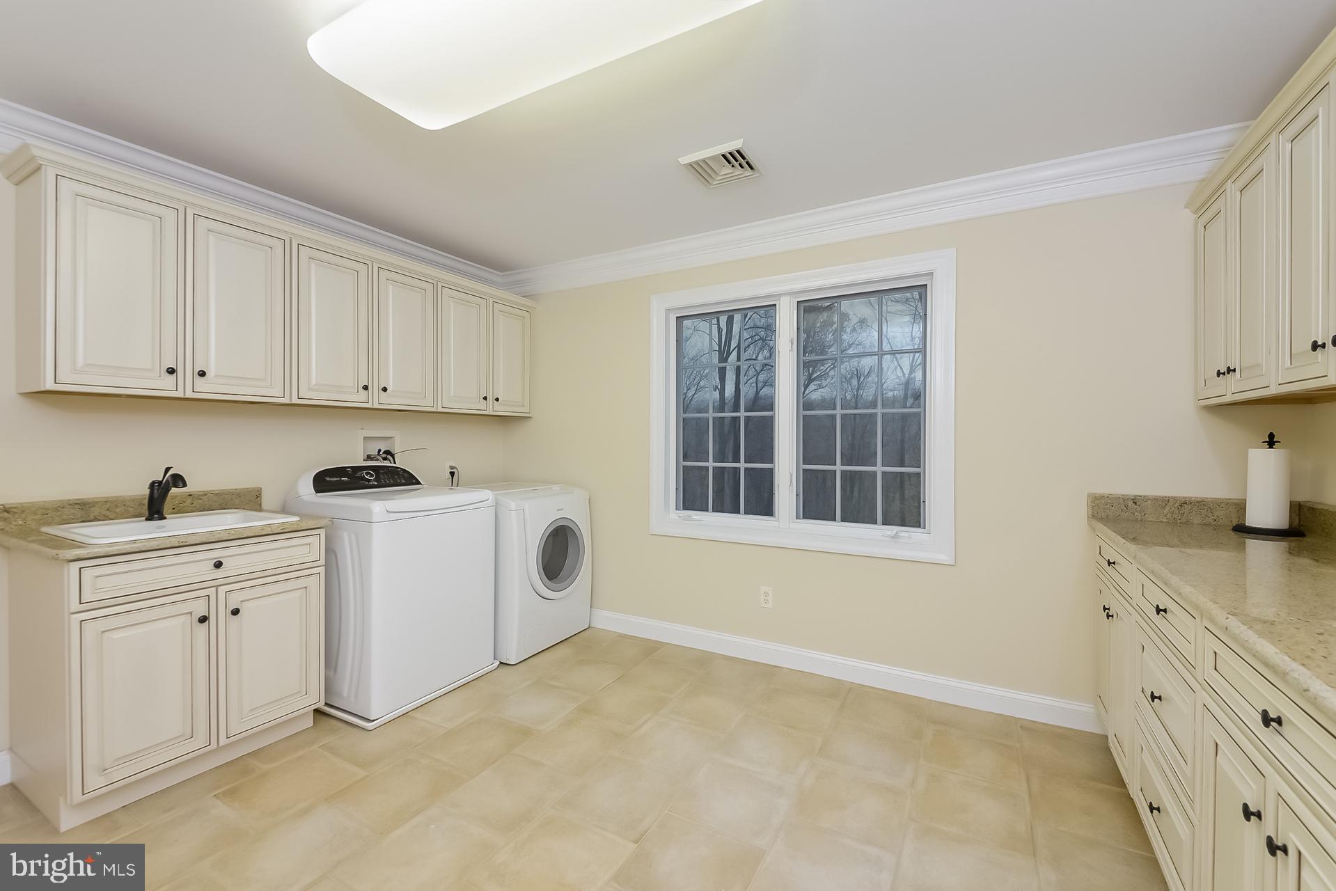 DOUGLASS LANE - Residential