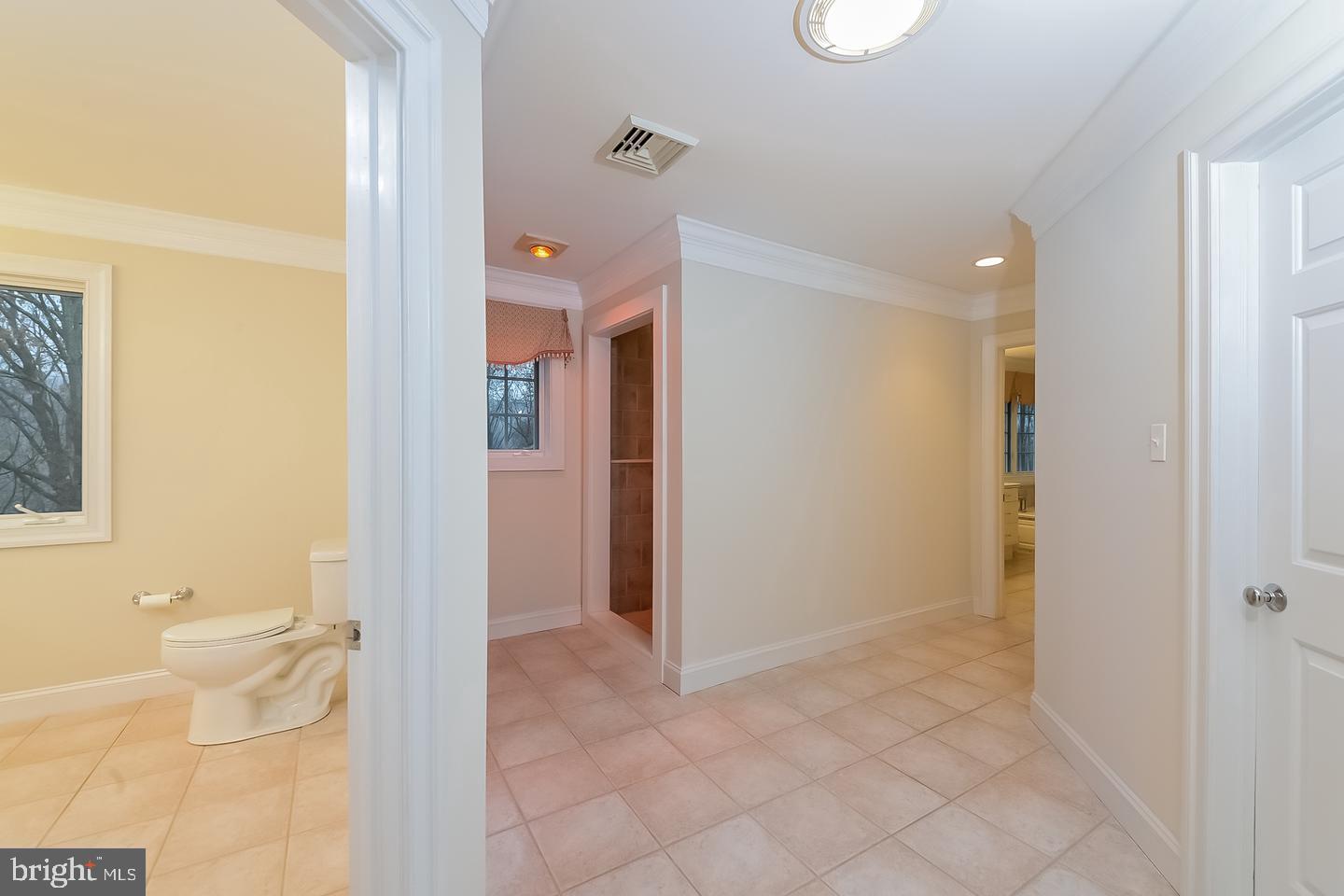 DOUGLASS LANE - Residential