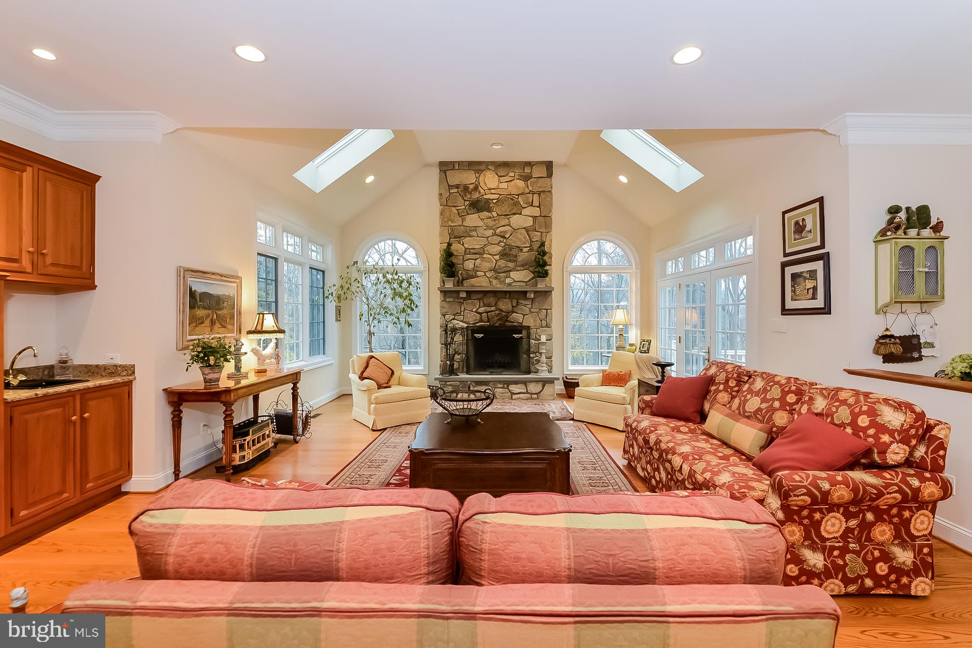 DOUGLASS LANE - Residential