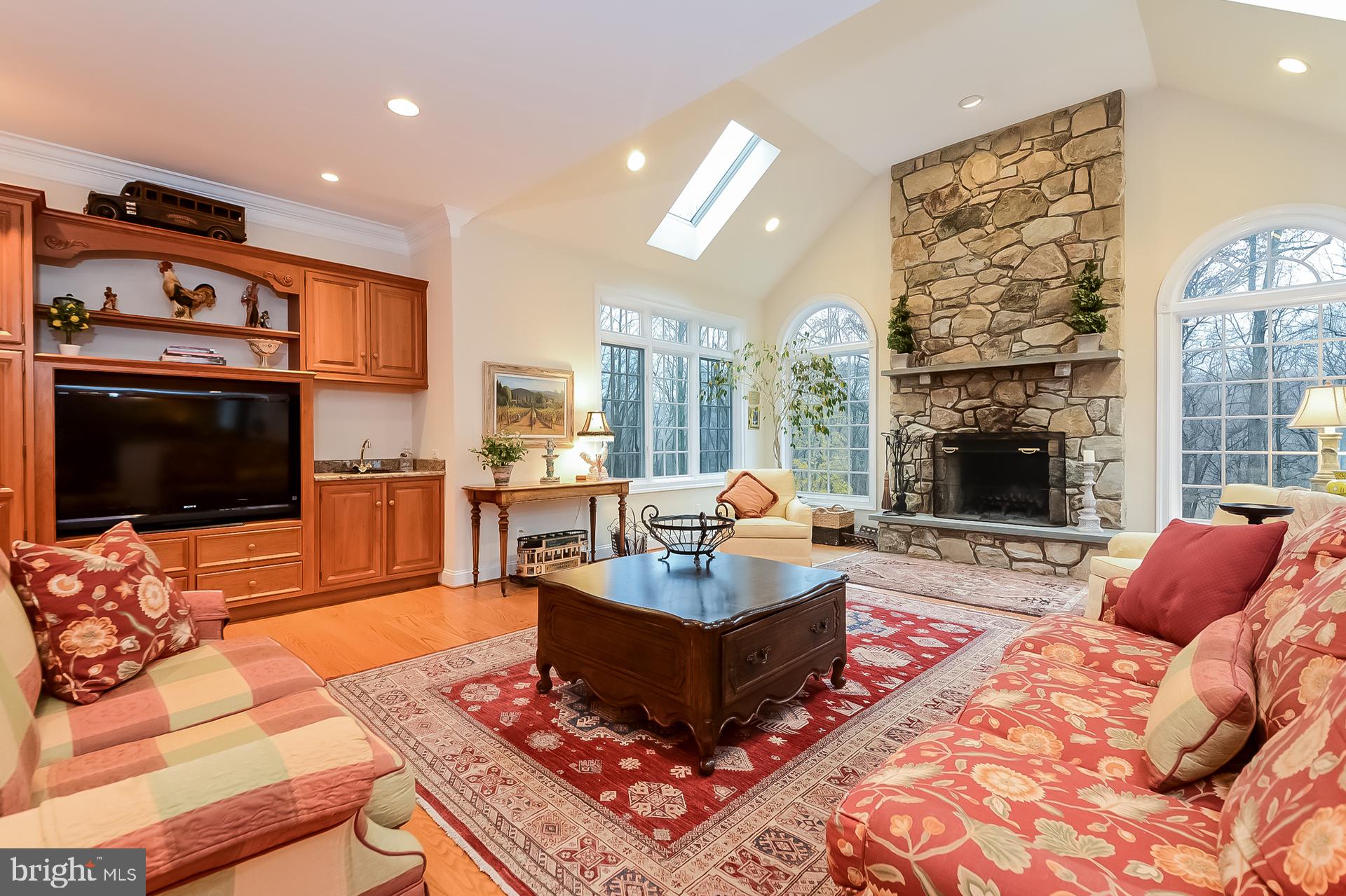 DOUGLASS LANE - Residential