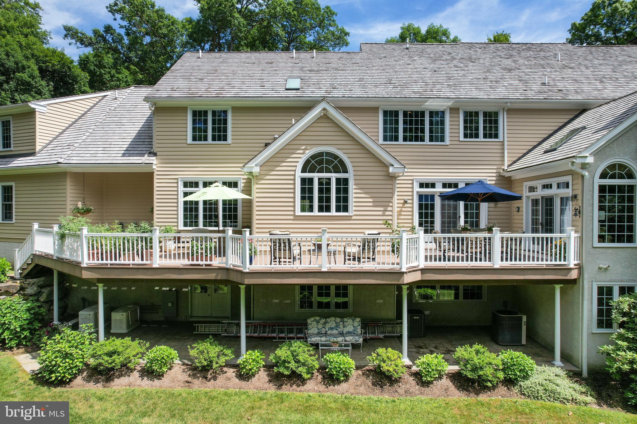 DOUGLASS LANE - Residential