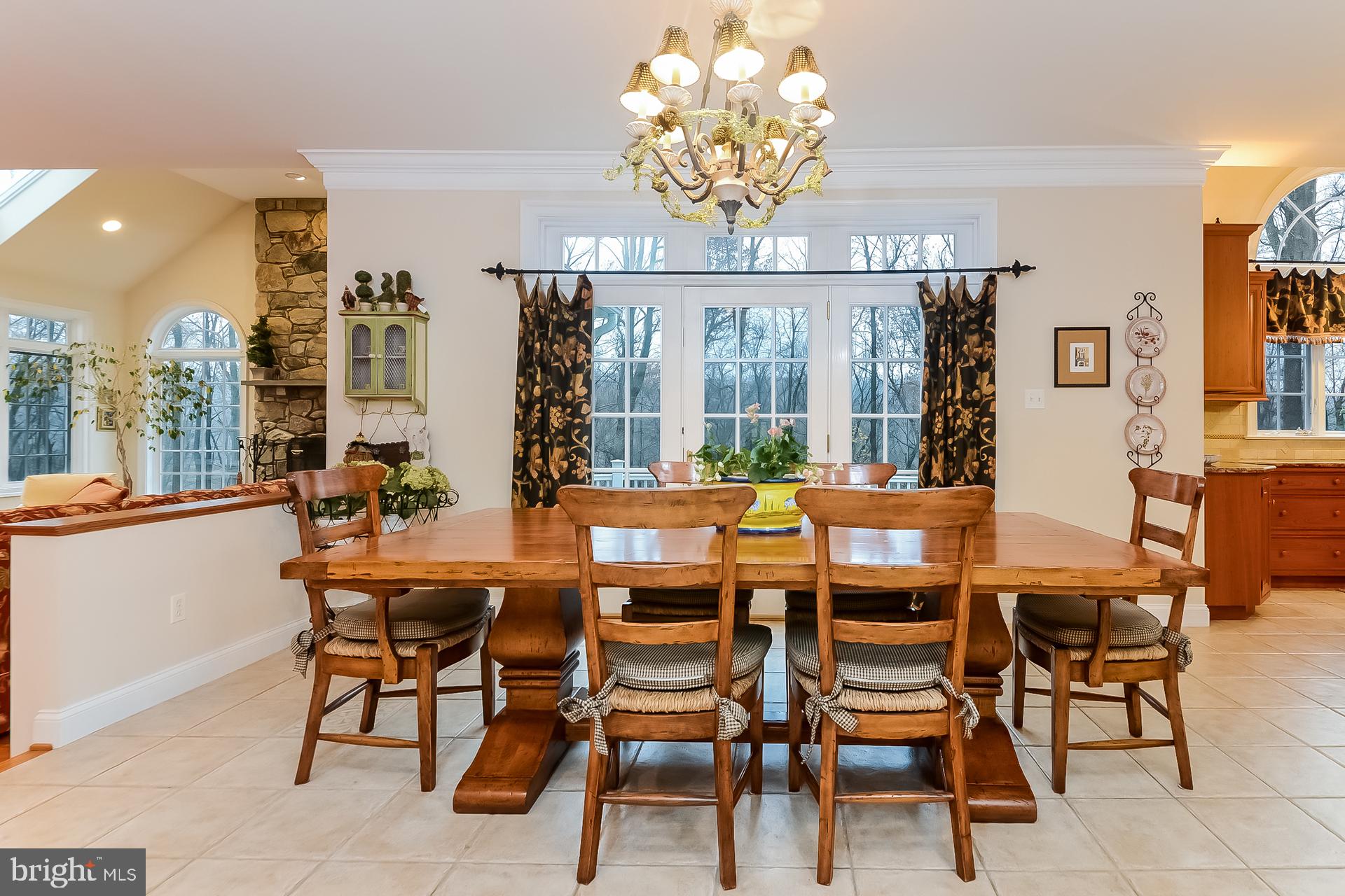 DOUGLASS LANE - Residential