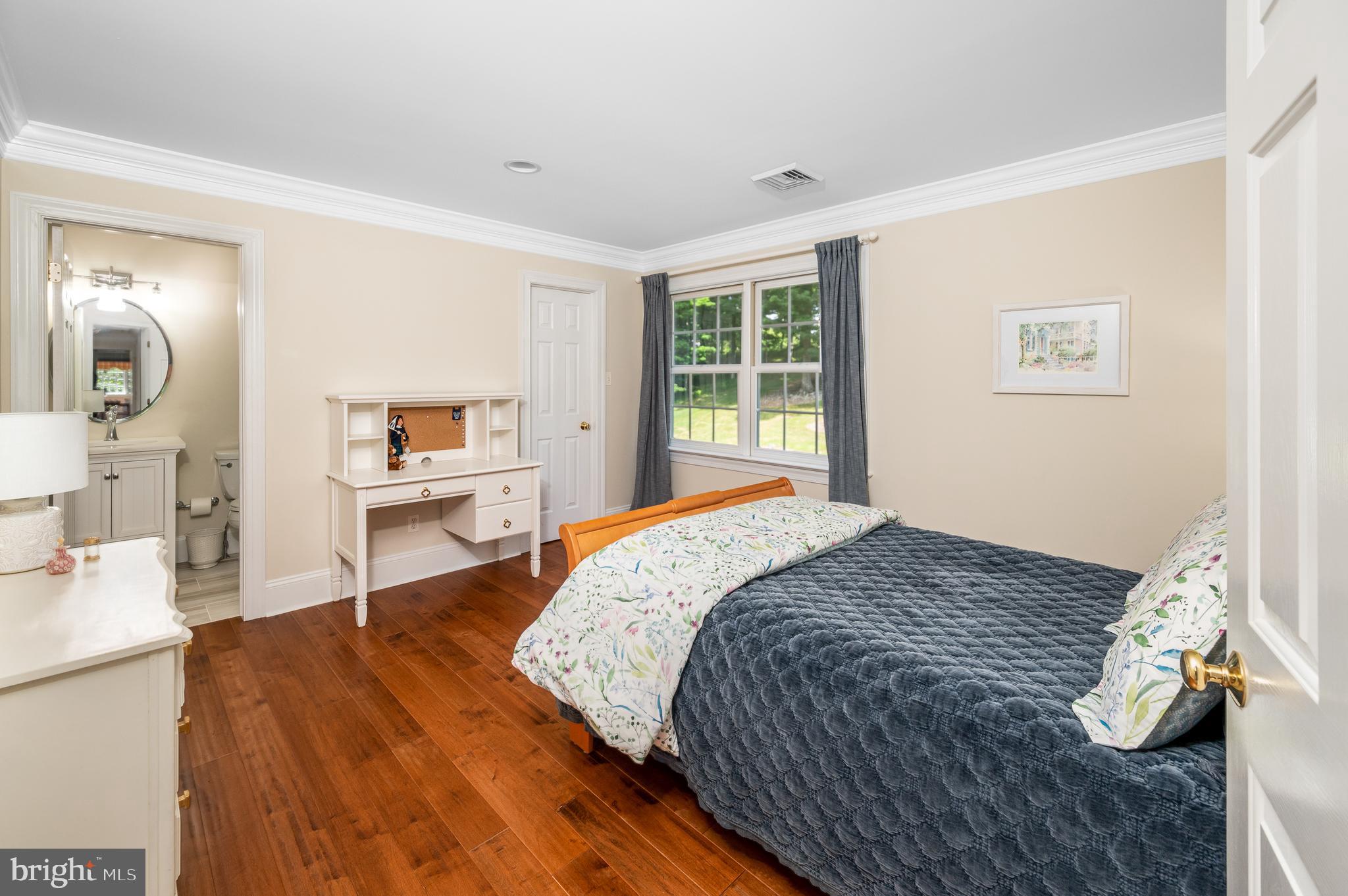 DOUGLASS LANE - Residential