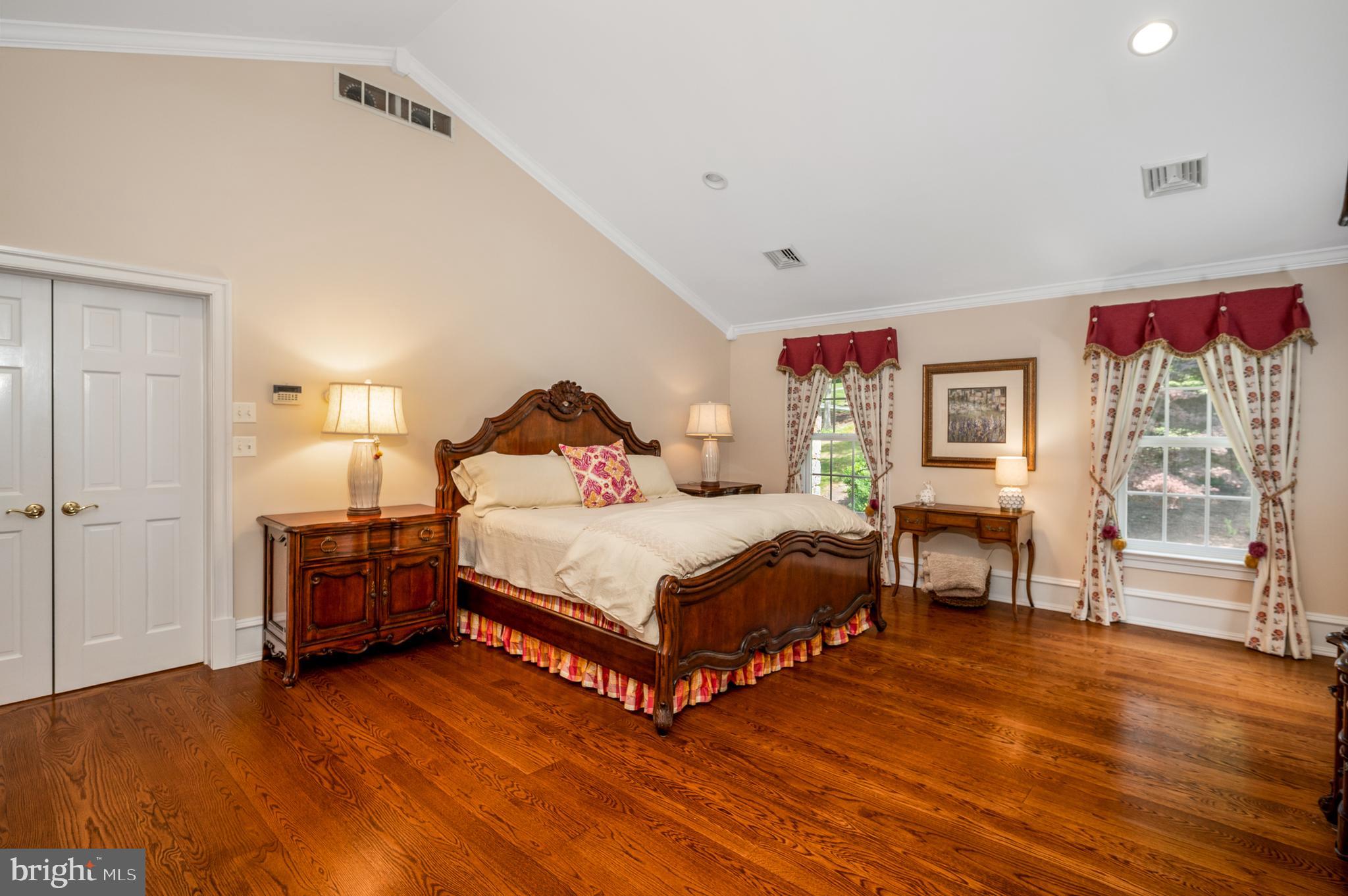 DOUGLASS LANE - Residential