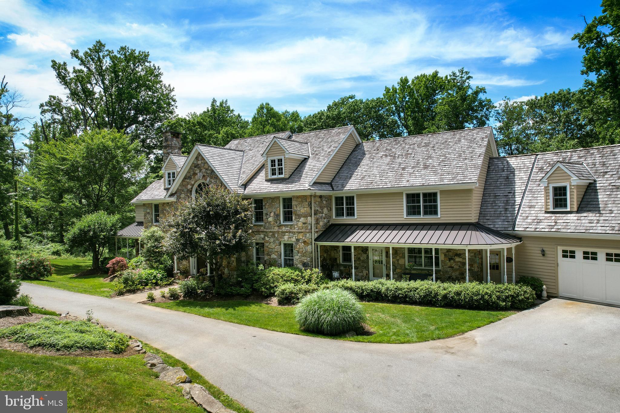 DOUGLASS LANE - Residential