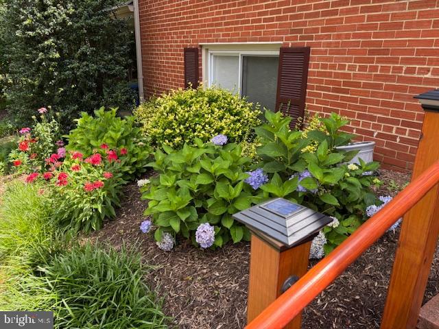 641 S GREENBRIER STREET