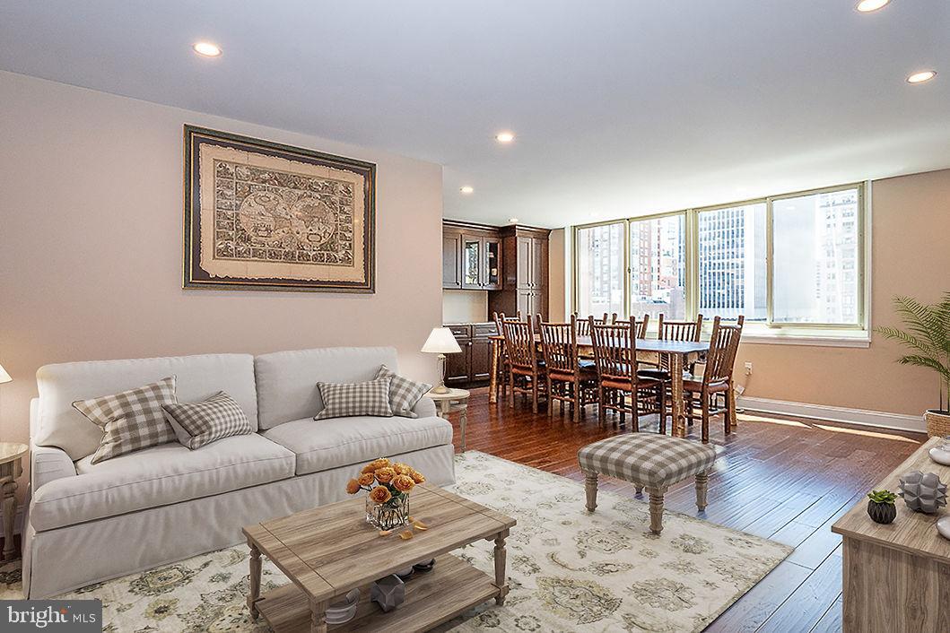 RITTENHOUSE SQUARE - Residential