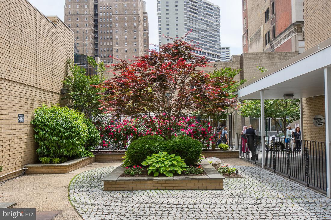 RITTENHOUSE SQUARE - Residential