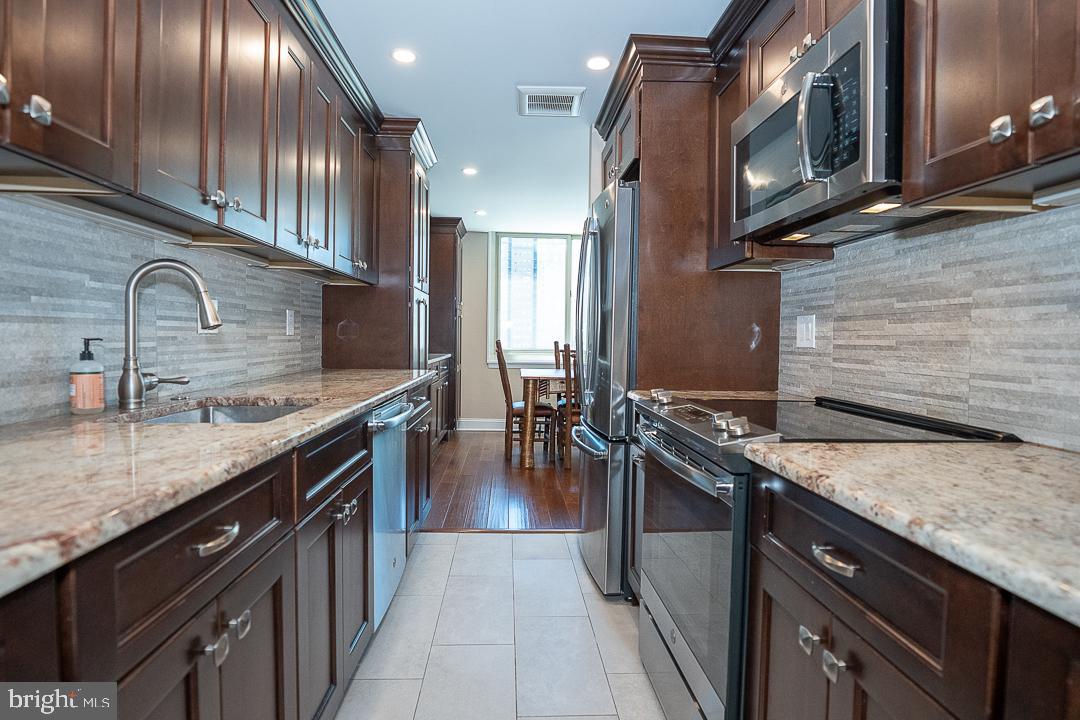 RITTENHOUSE SQUARE - Residential