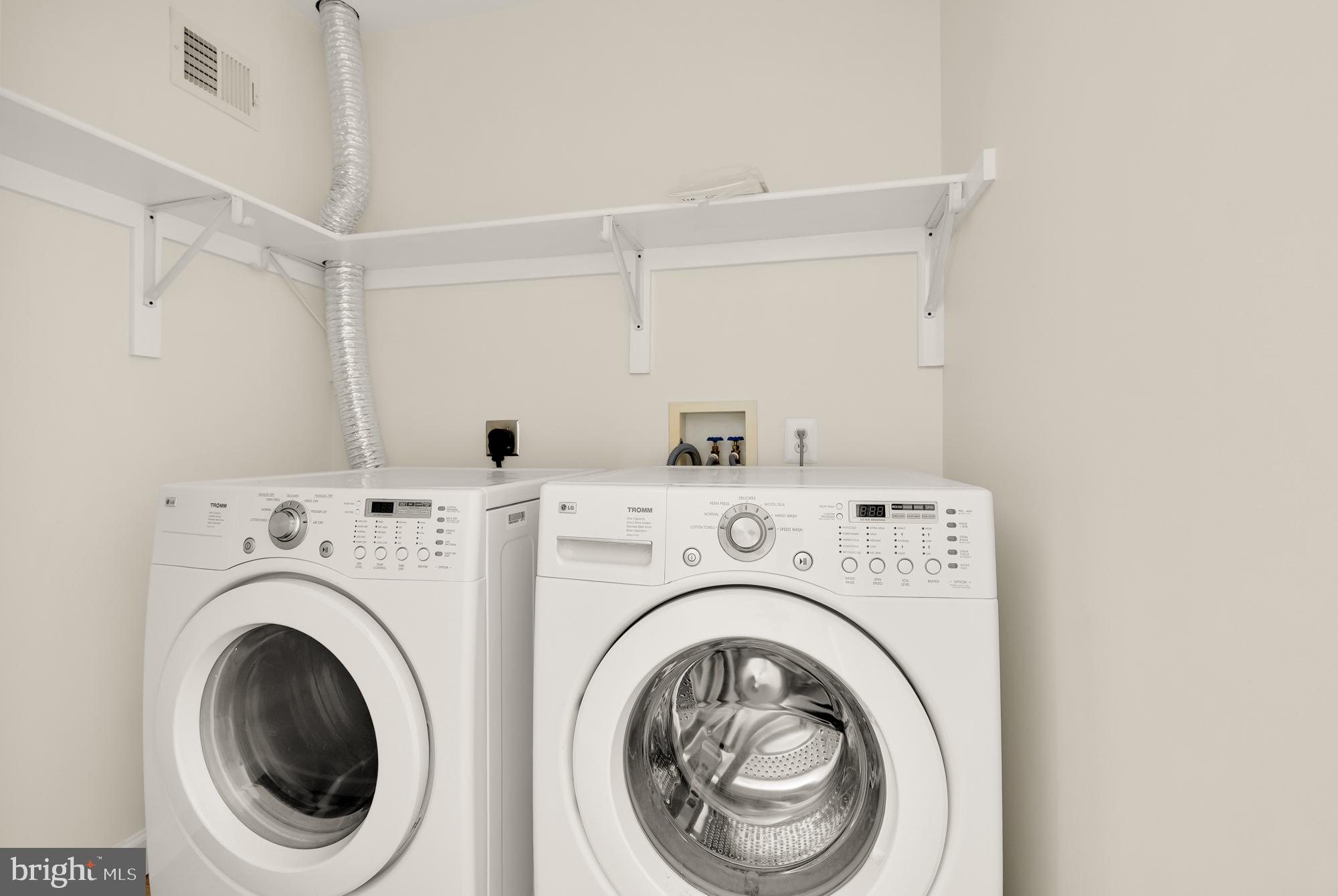 ARLINGTON VIEW - Residential