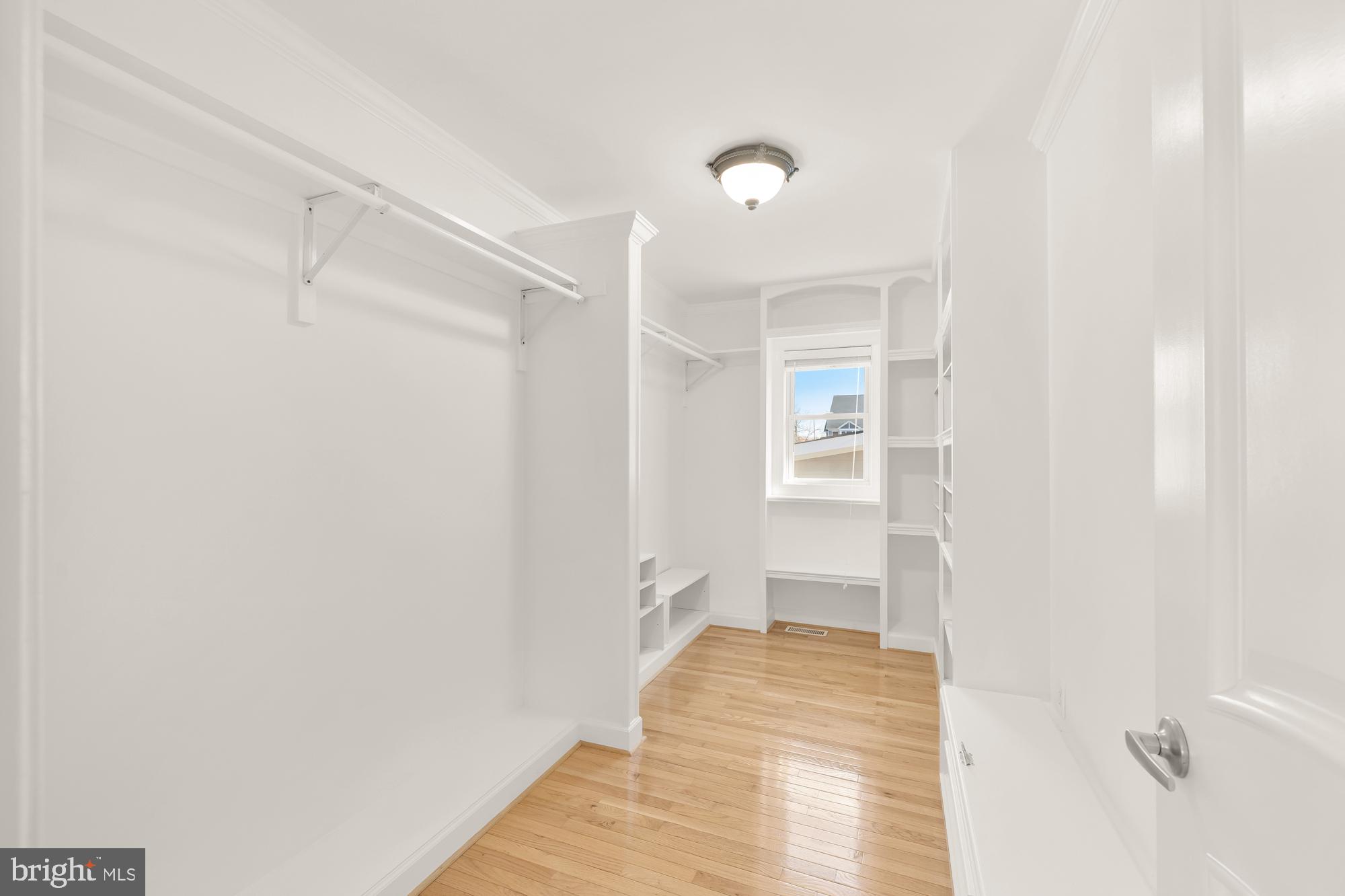 ARLINGTON VIEW - Residential