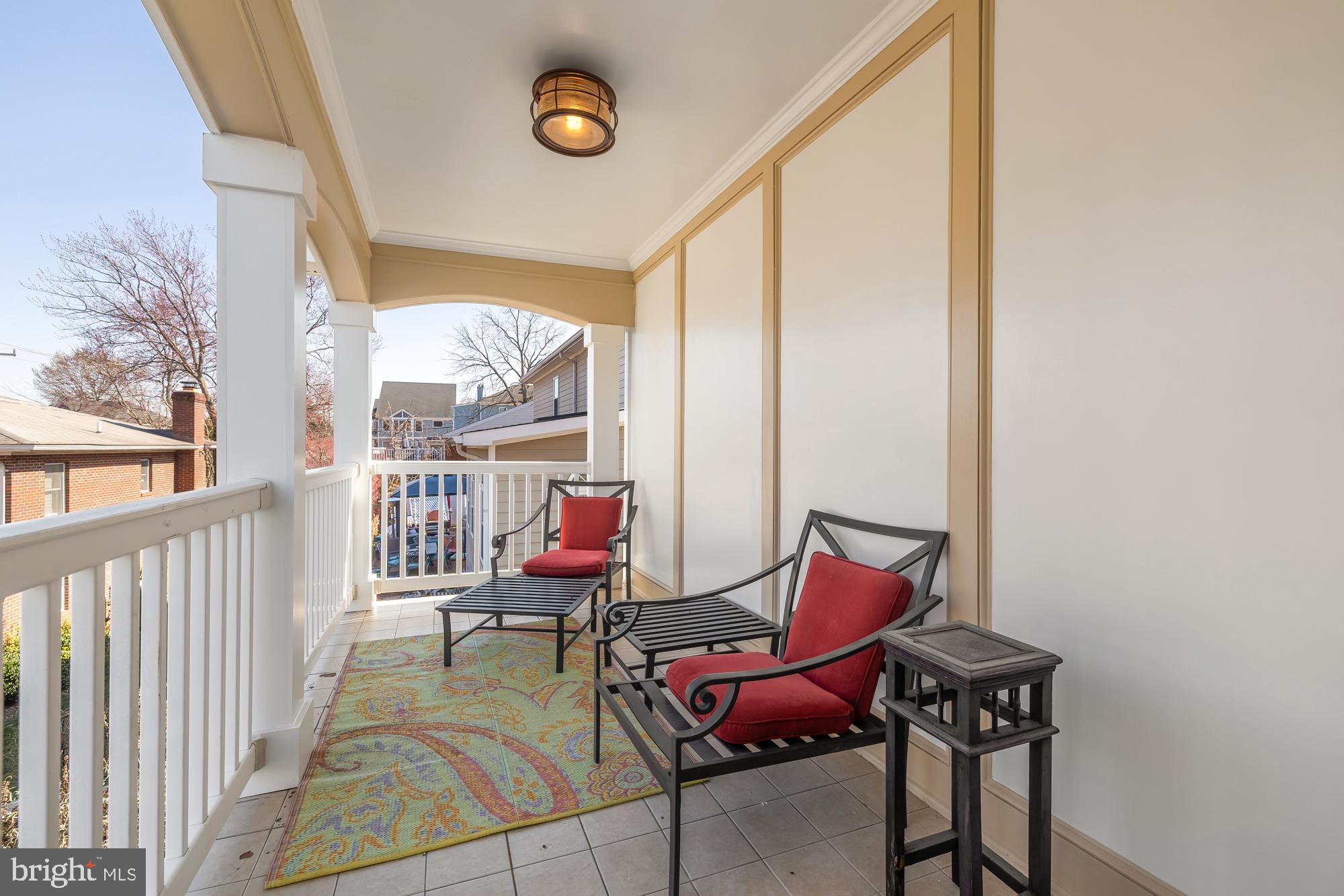 ARLINGTON VIEW - Residential