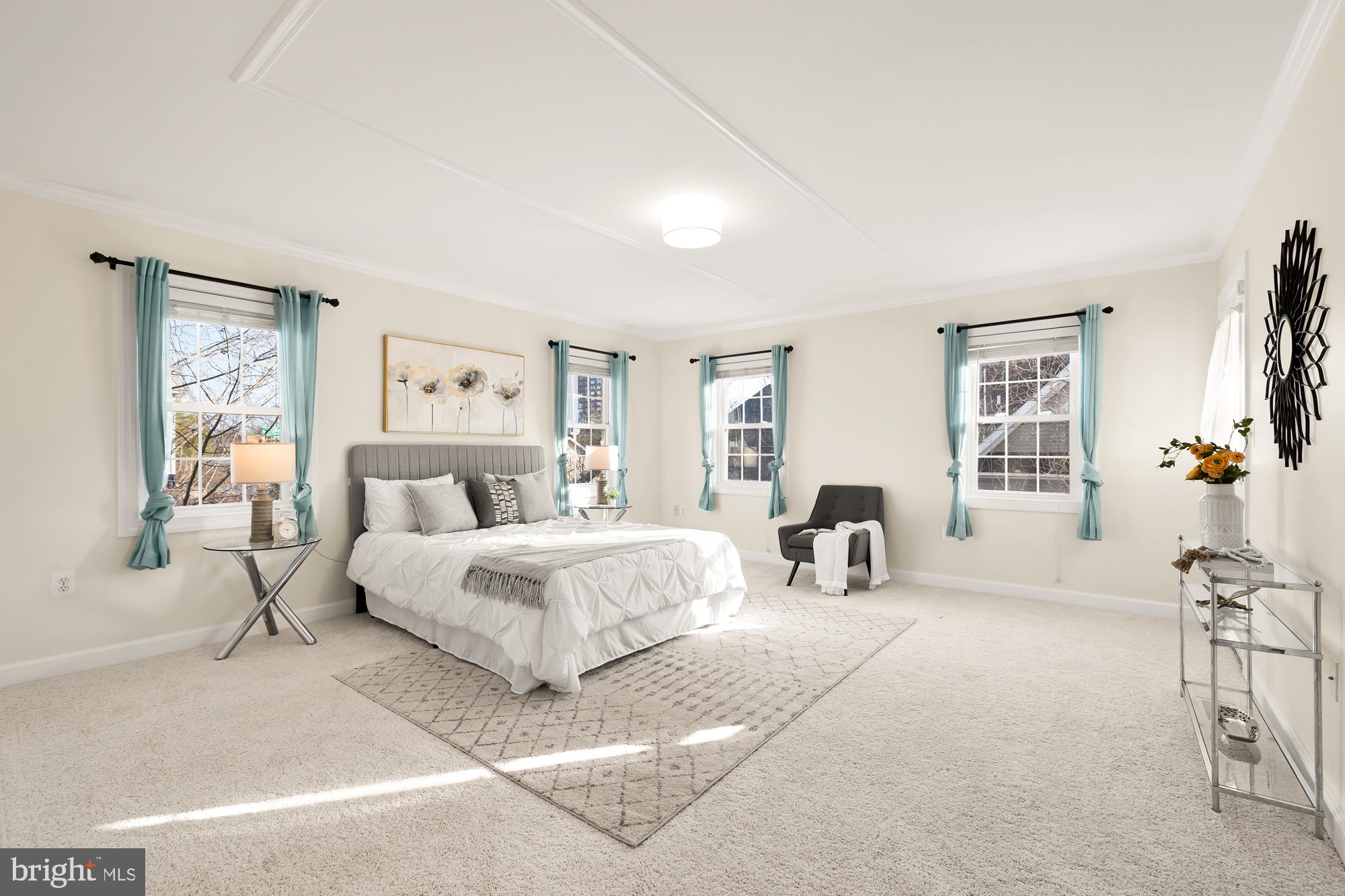 ARLINGTON VIEW - Residential